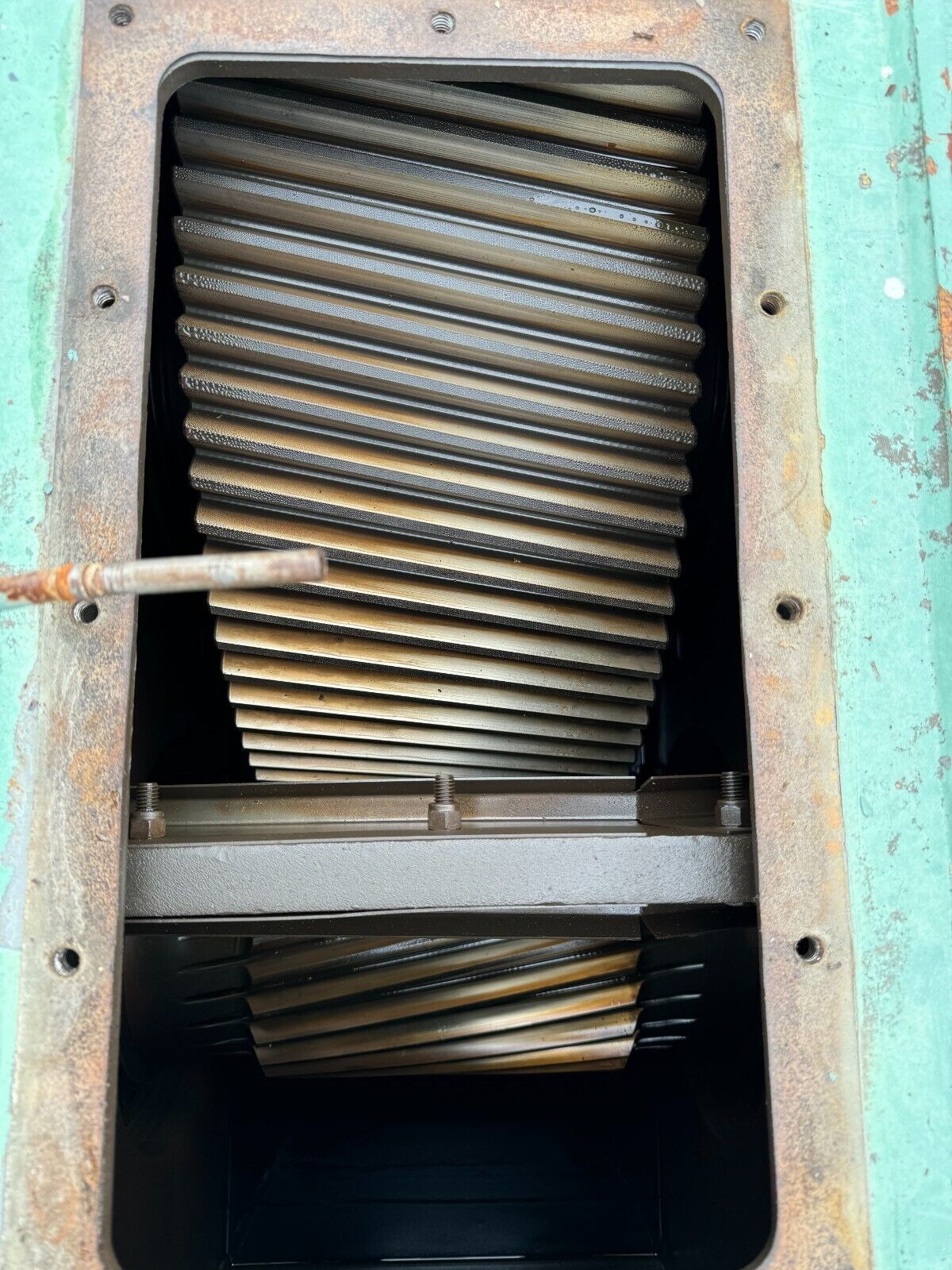 USED FALK ENCLOSED GEAR DRIVE SPEED REDUCER 3.692 RATIO 485A1-AS