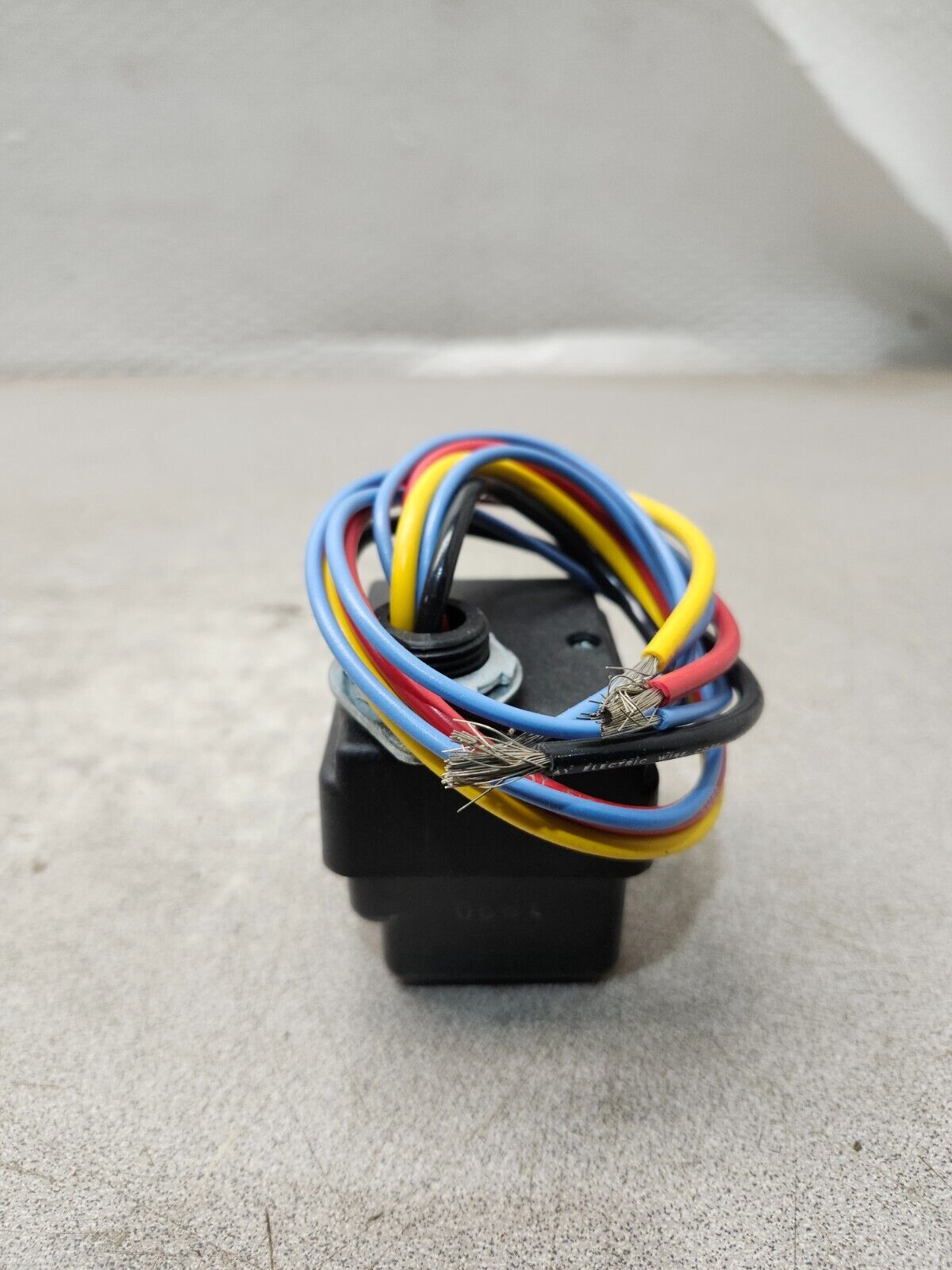 NEW IN BOX LOT OF 8 TRANE ADD-A-RELAY 120V COIL SPDT RLY-0989