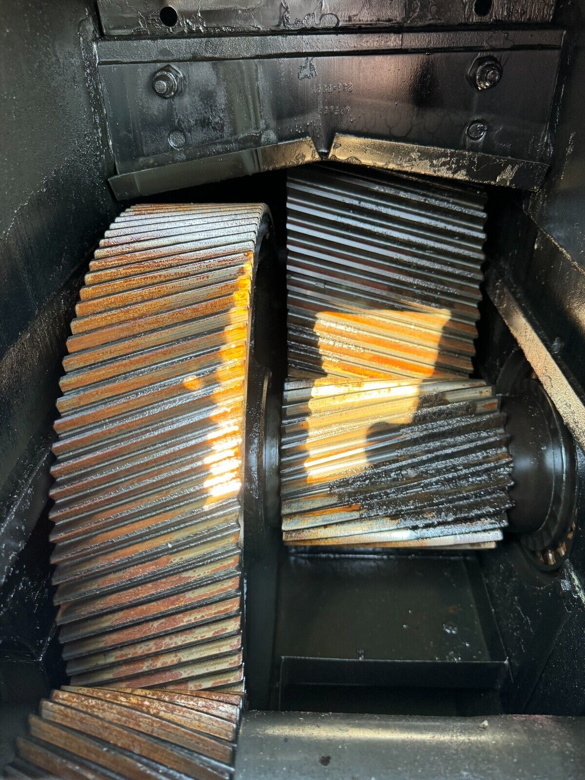 USED FALK ENCLOSED GEAR DRIVE SPEED REDUCER 25.30 RATIO 130Y2-A