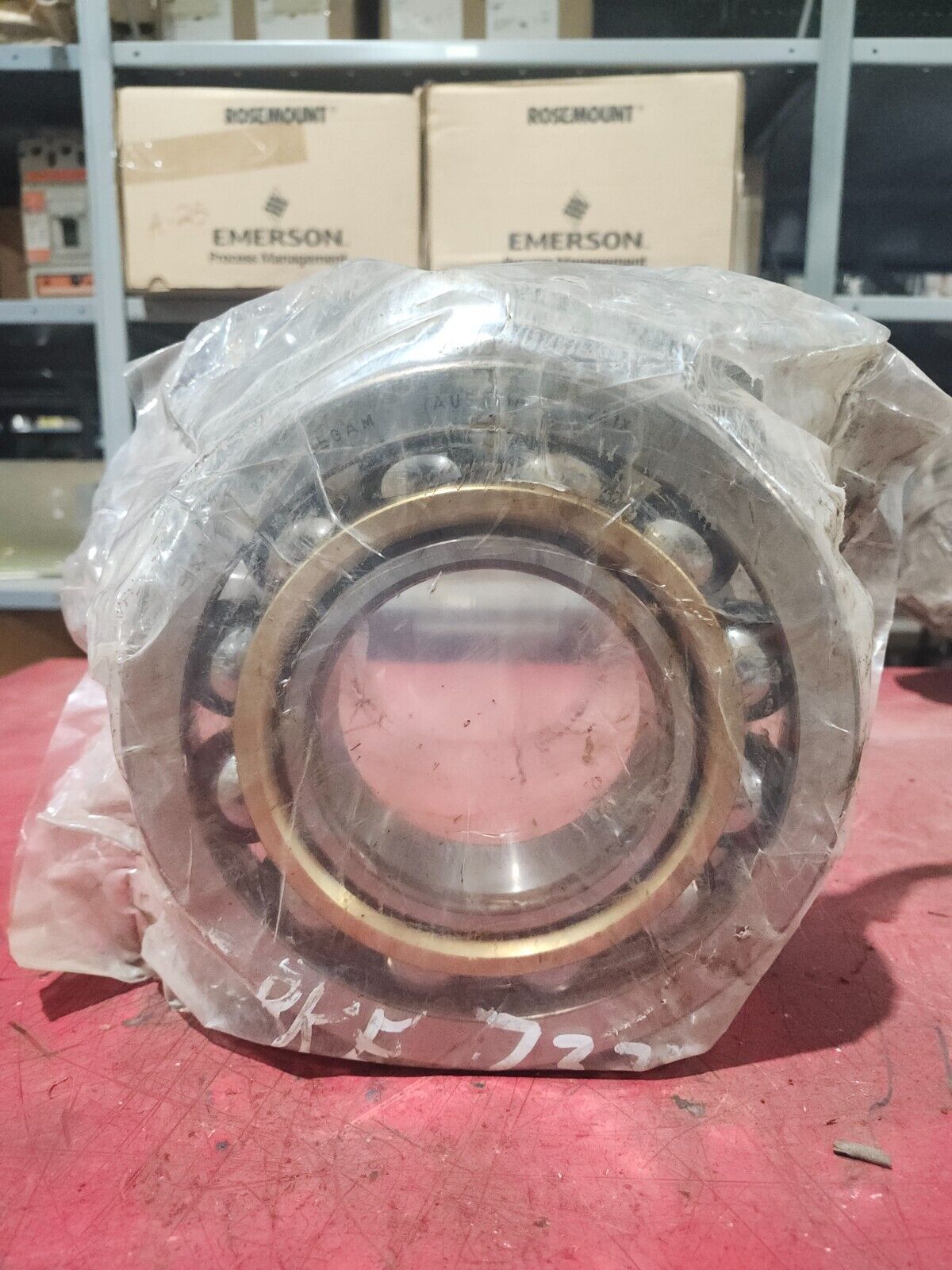 NEW IN BAG SKF EXPLORER ANGULAR CONTACT BALL BEARING 7320 BEGAM