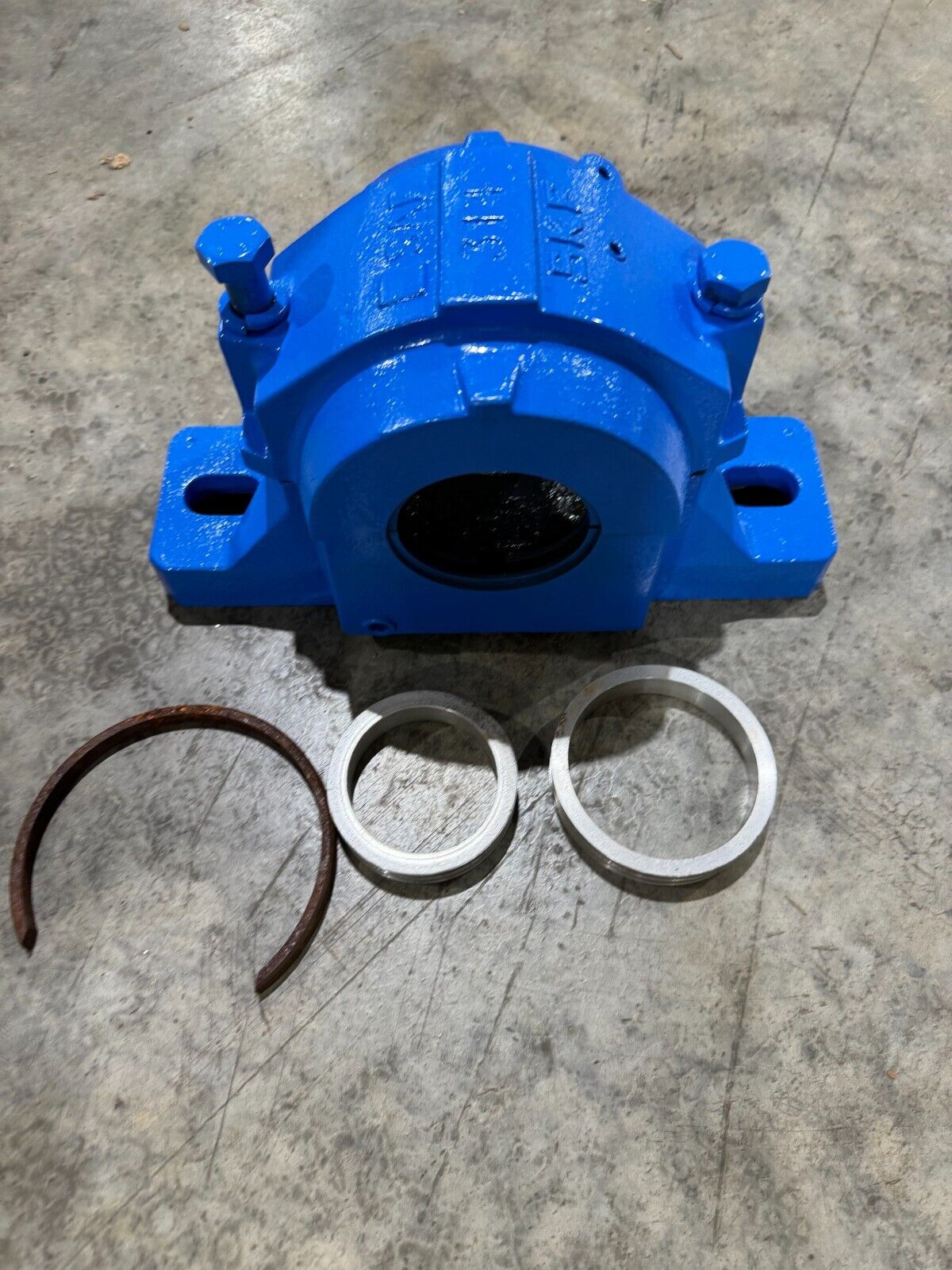 NEW SKF 2-BOLT PILLOW BLOCK BEARING HOUSING SAF 314