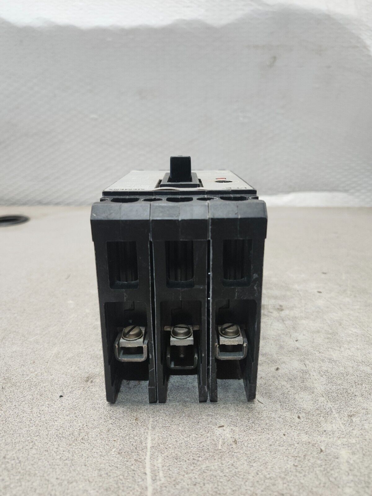 NEW IN BOX SIEMENS MOTOR CIRCUIT INTERRUPTER ED63A003