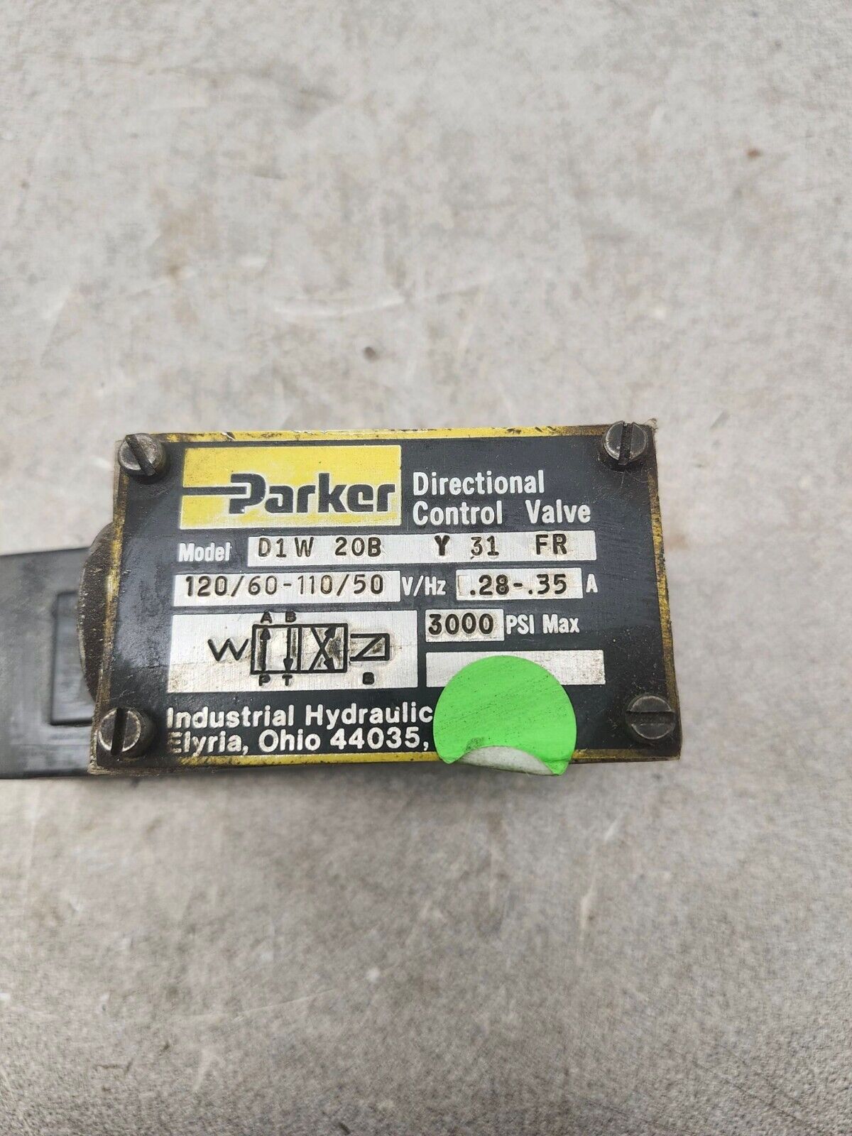 NEW NO BOX PARKER DIRECTIONAL CONTROL VALVE 120/60-110/50 D1W-20B-Y-31-FR