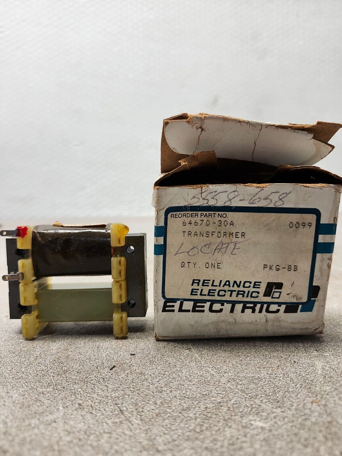 NEW IN BOX RELIANCE ELECTRIC TRANSFORMER 64670-30A
