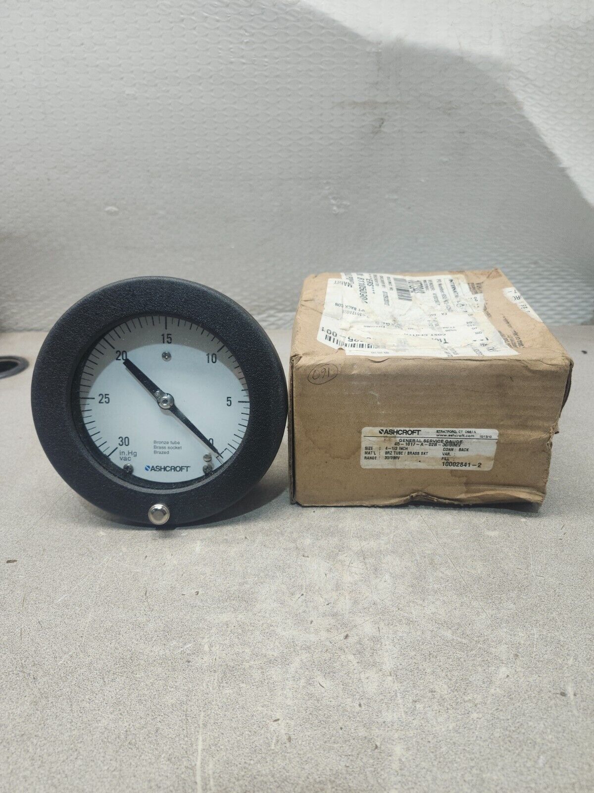 NEW IN BOX ASHCROFT GENERAL SERVICE GAGUE 45-1017-A-02B-30/0IMV