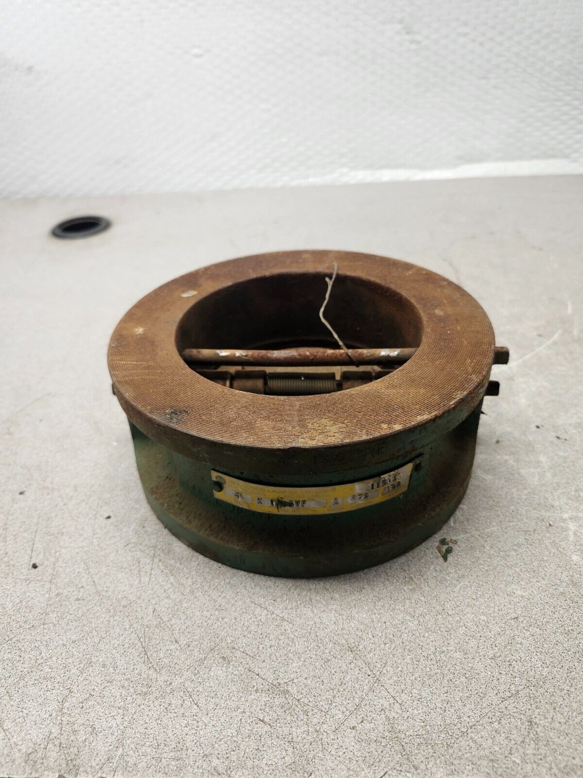 NEW NO BOX MISSION Duo-Chek Valve 4'' 27SPSI MODEL A 3,072,141
