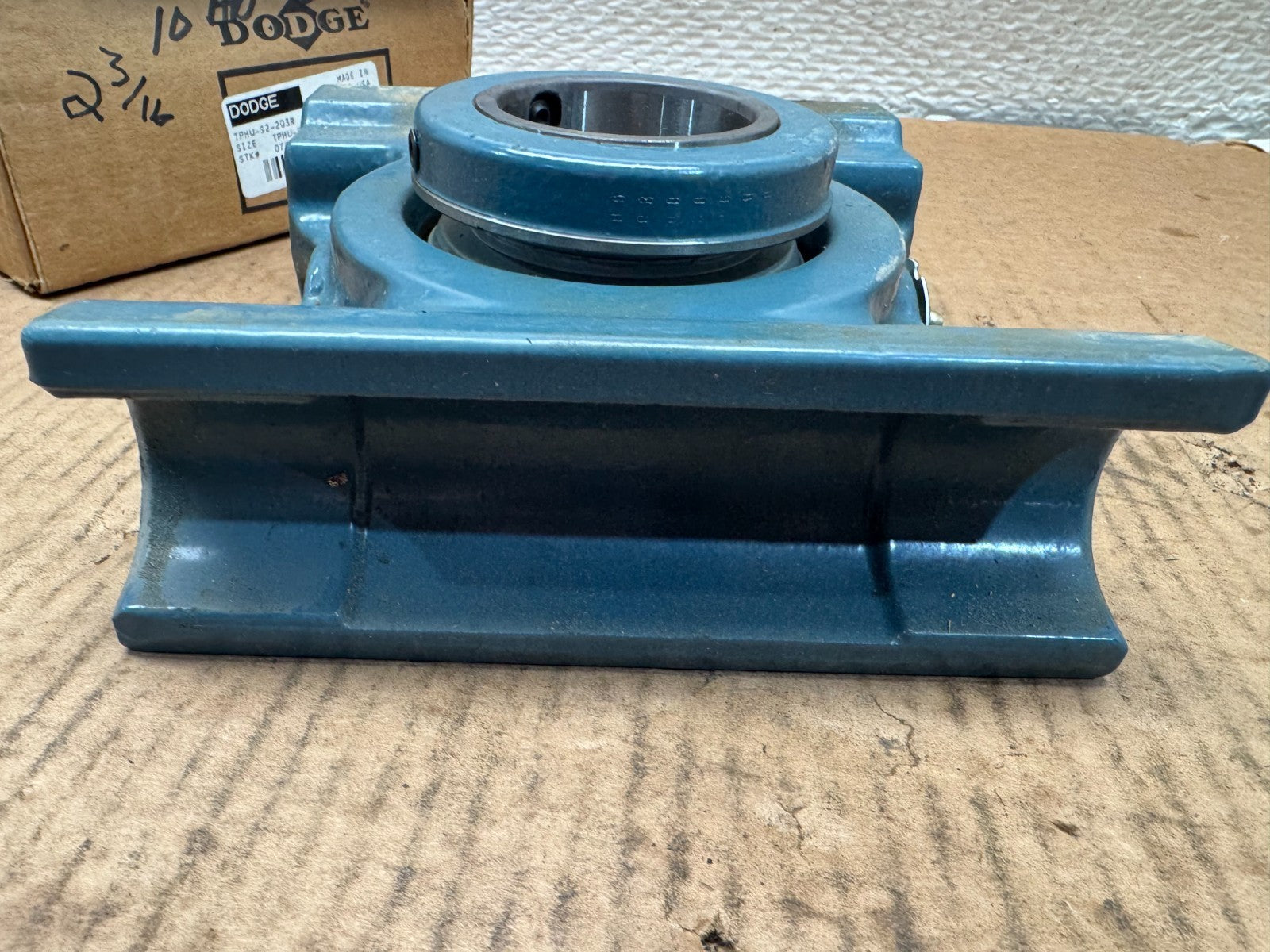 47013080