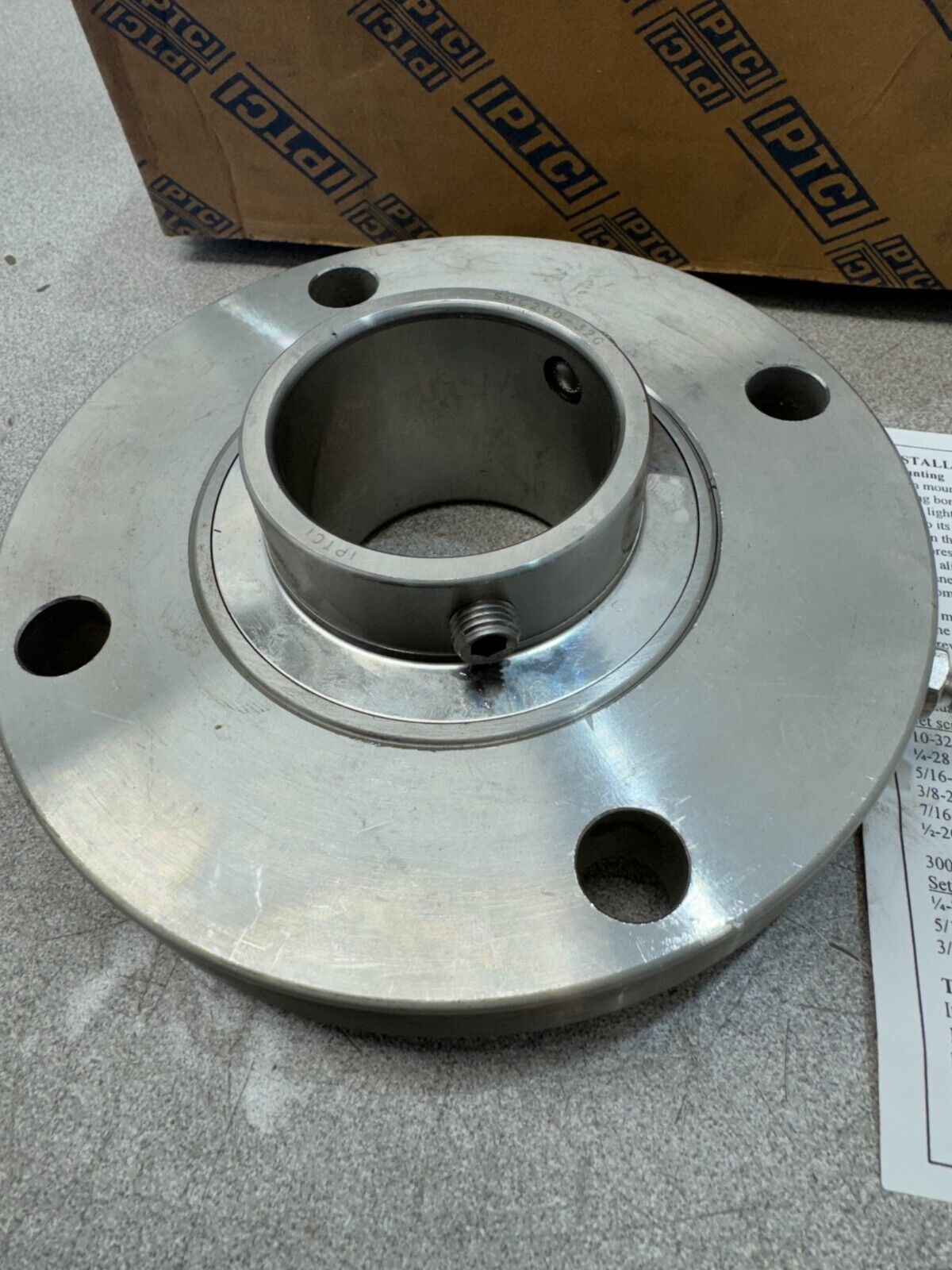 NEW IPTCI 4-BOLT PILOTED FLANGE BEARING 2" BORE SUCSFCS-210-32