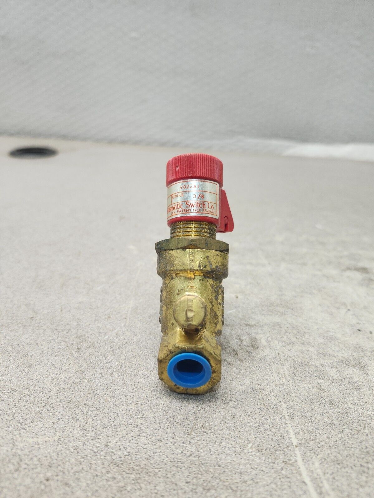 NEW IN BOX LOT OF 3 ASCO Flow Control Valve 1/4'' V022A1