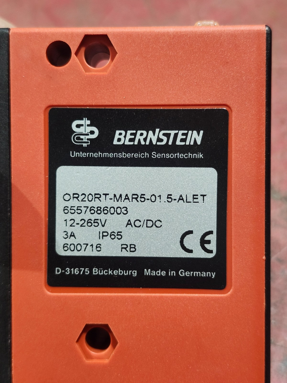 47553067