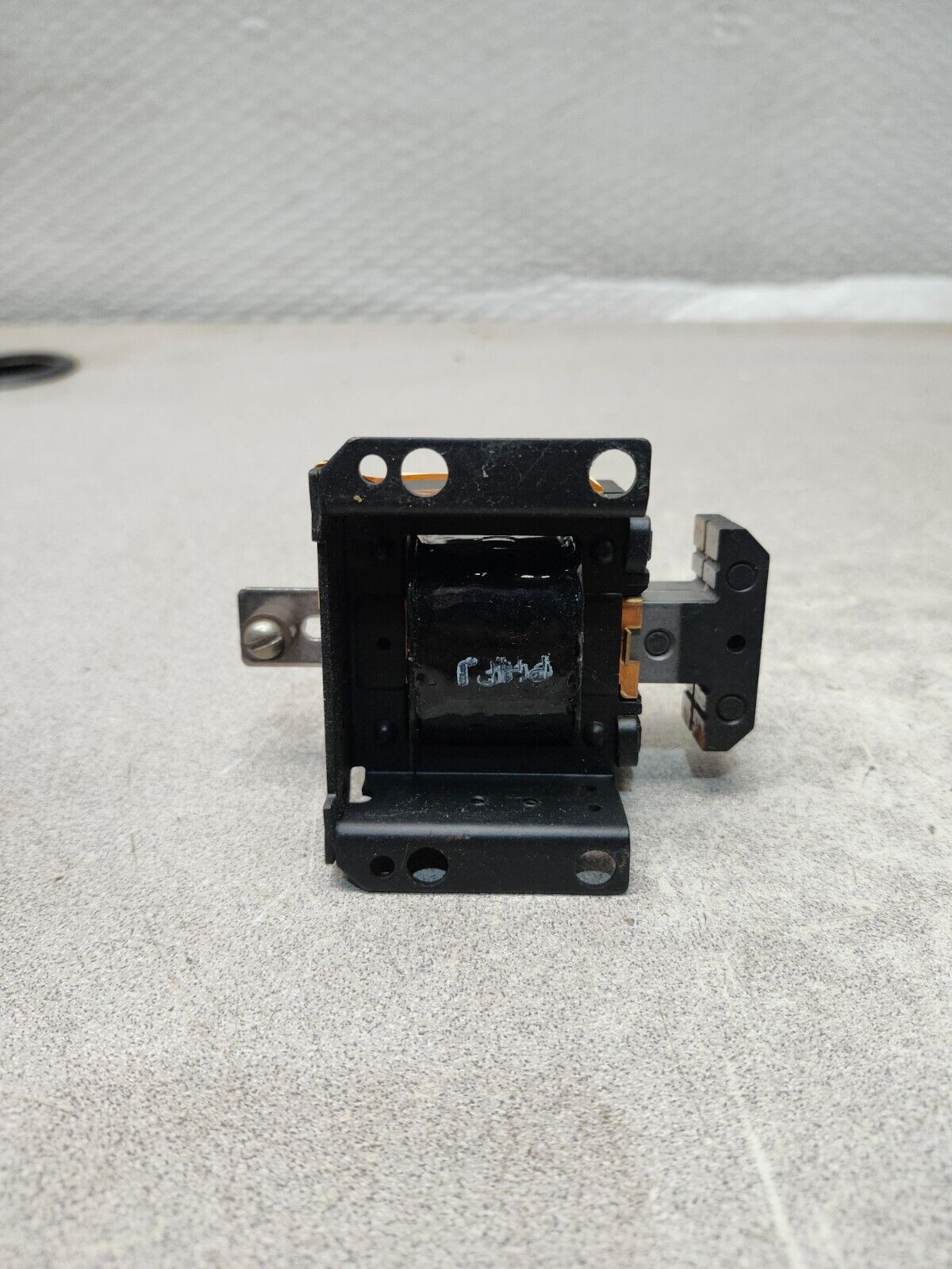 NEW IN BOX ALLEN BRADLEY SOLENOID COIL 125V 860-K828361/1