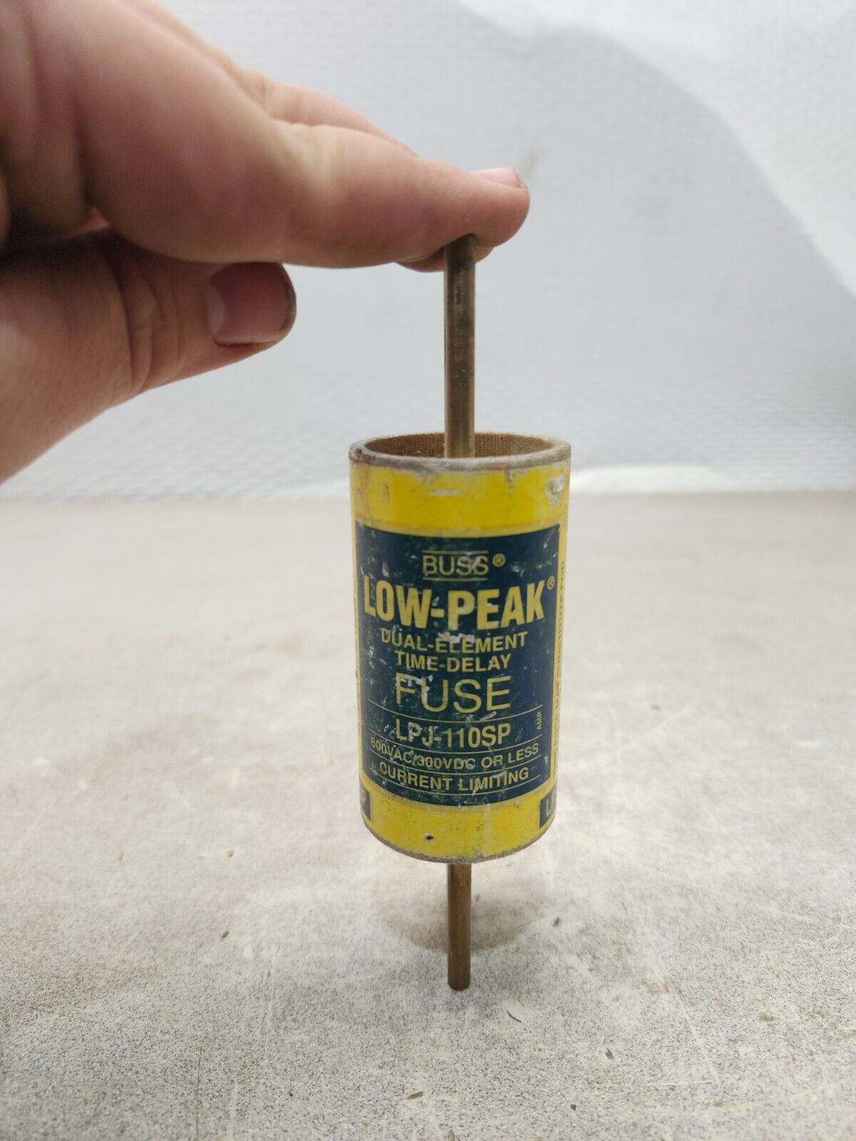 NEW NO BOX BUSS LOW PEAK TIME DELAY FUSE LPJ-110SP