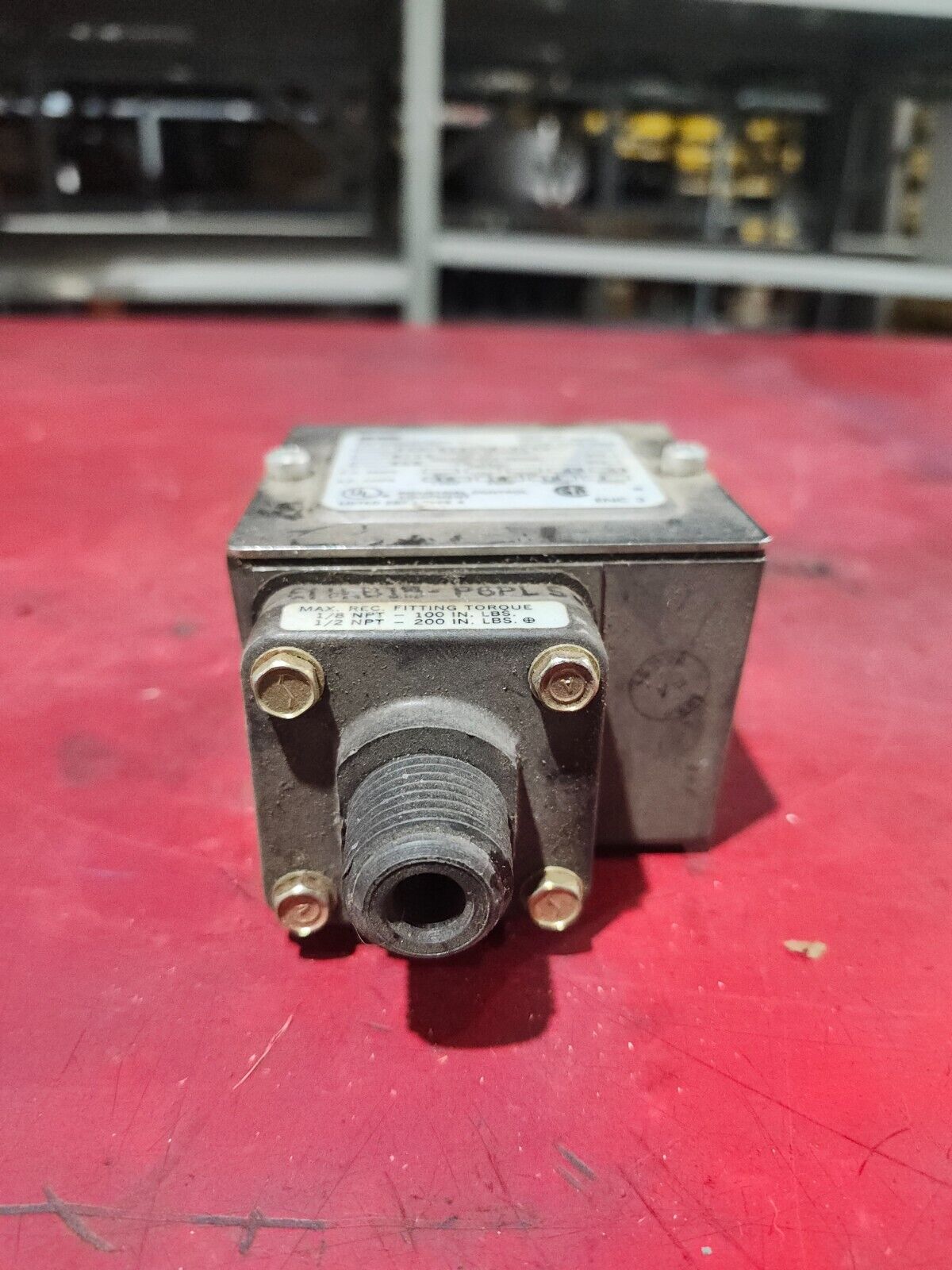 USED IMO BARKSDALE PRESSURE SWITCH E1H-B15-P6-PLSV