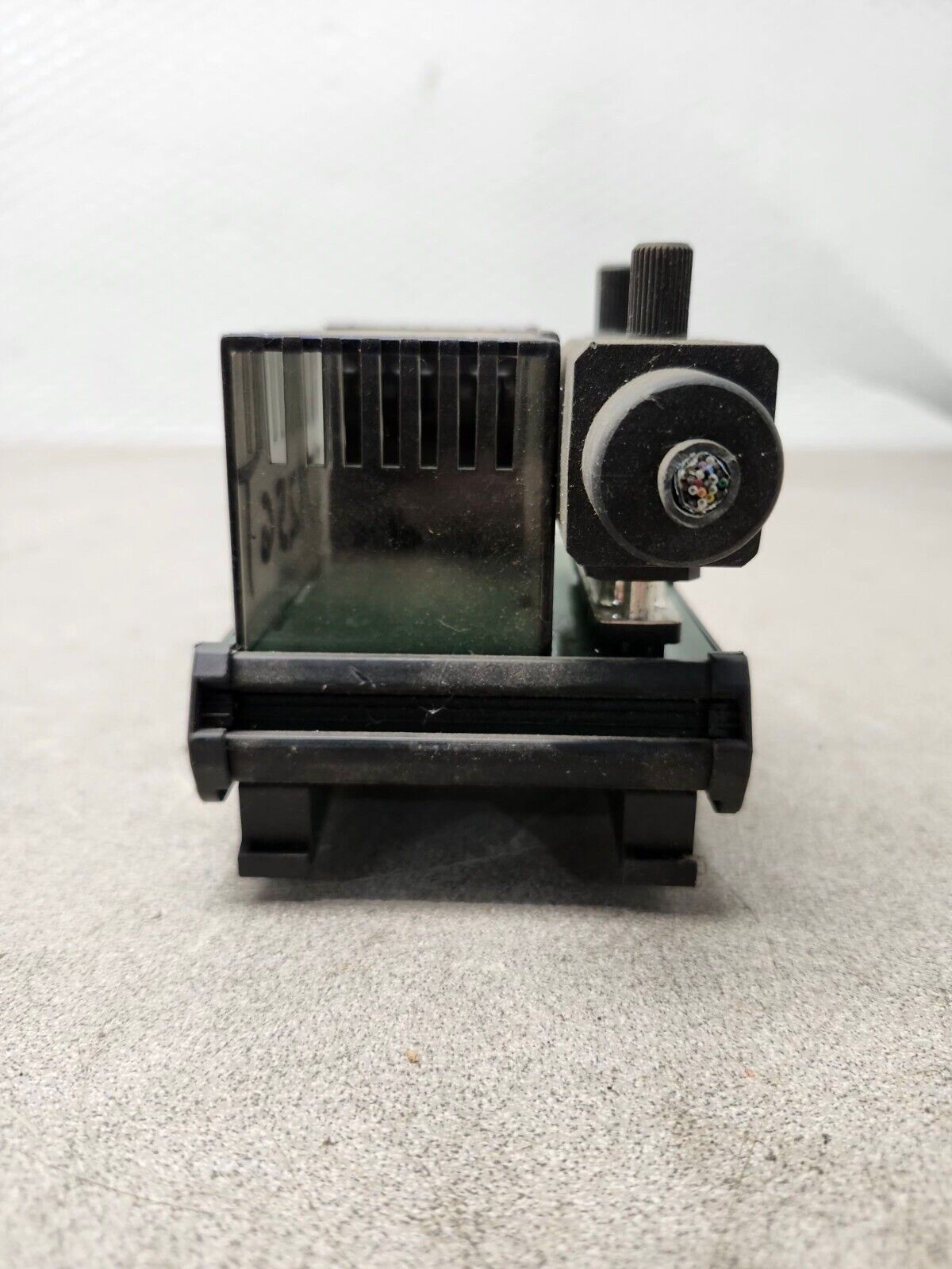 USED NO BOX FOXBORO OUTPUT MODULE 1998 P0916KF-0B