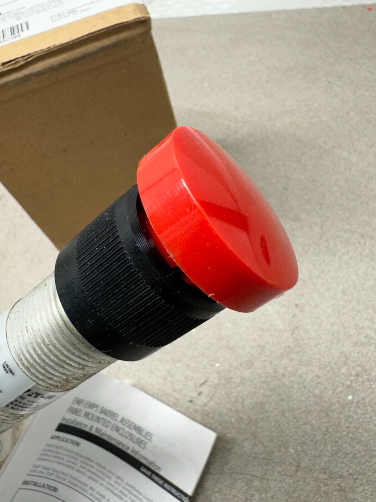 NEW IN BOX EATON MAINTAINED CONTACT PUSH BUTTON EMP098 RS