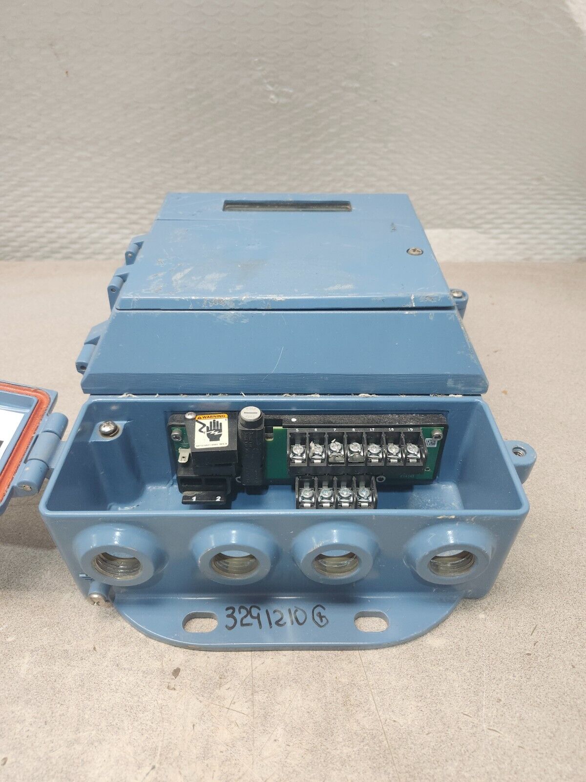 USED ROUSEMOUNT MAGNETIC FLOW TRANSMITTER 8712HR12N0M4