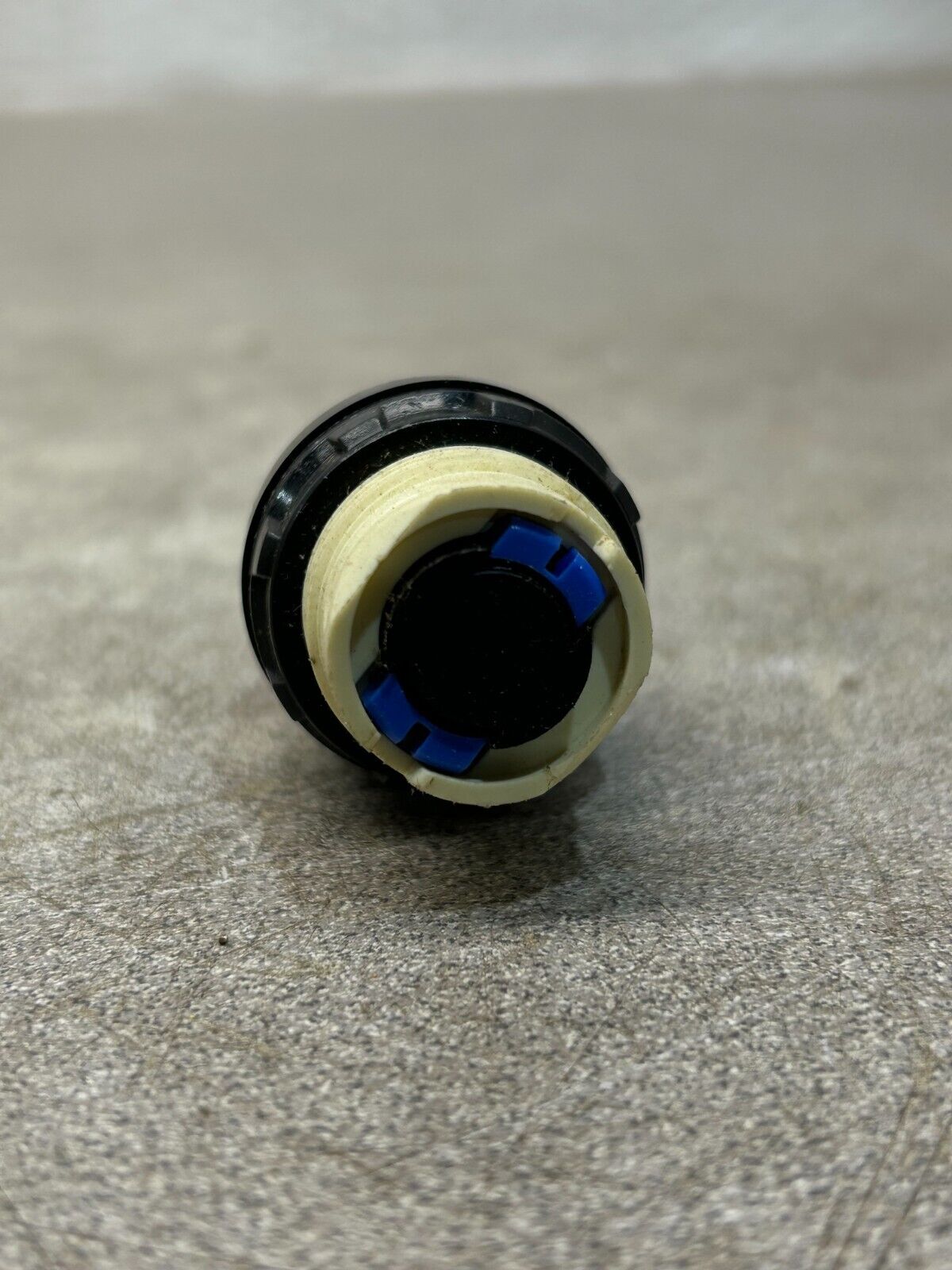 44040908
