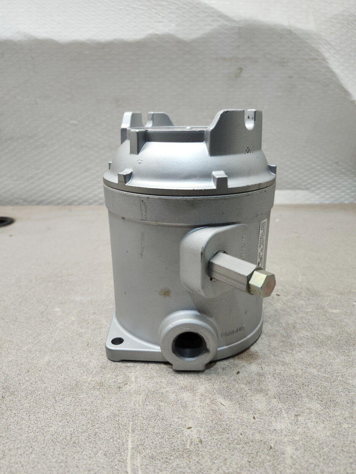 NEW IN BOX BARKSDALE D1X-A150SS-UL