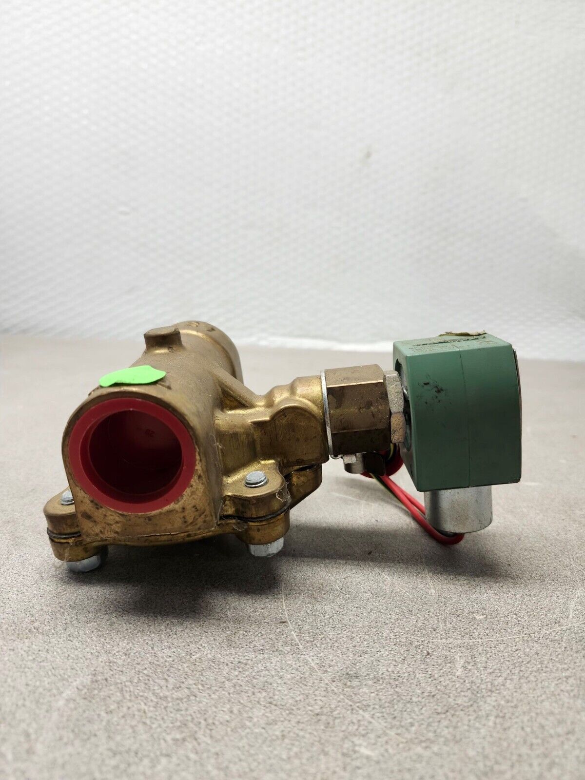 NEW NO BOX ASCO SOLENOID VALVE 1" PIPE 110/120V. COIL 8210G004MO