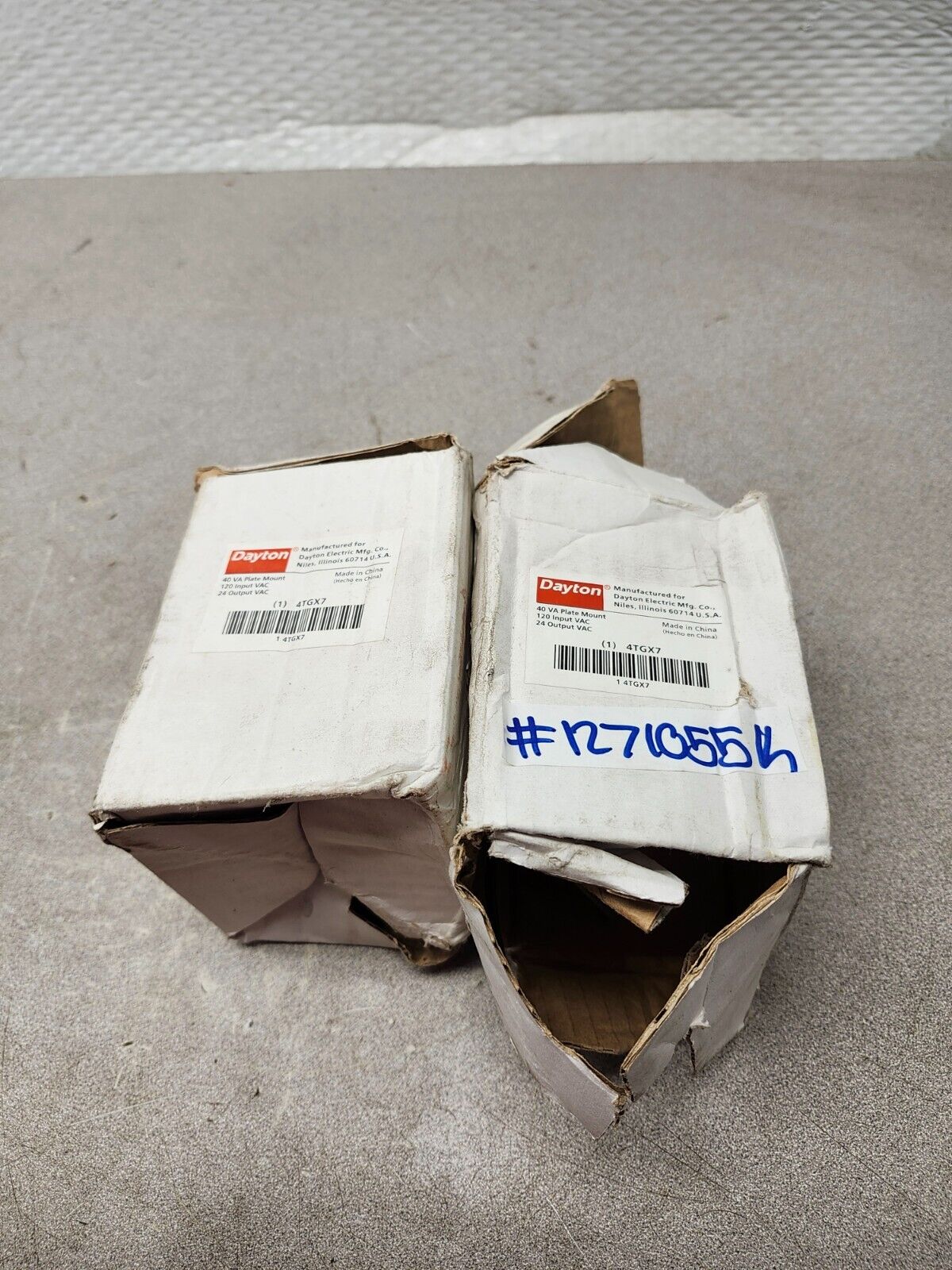 NEW IN BOX LOT OF 2 DAYTON 40 VA PLATE MOUNT 4TGX7