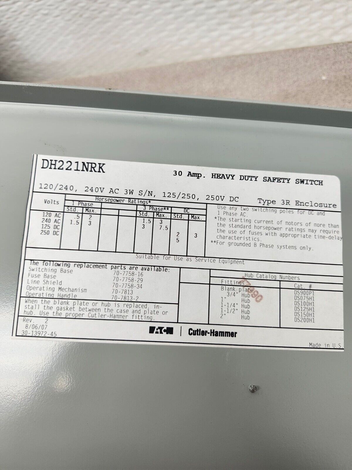 NEW NO BOX CUTLER HAMMER HEAVY DUTY SAFETY SWITCH DH221NRK