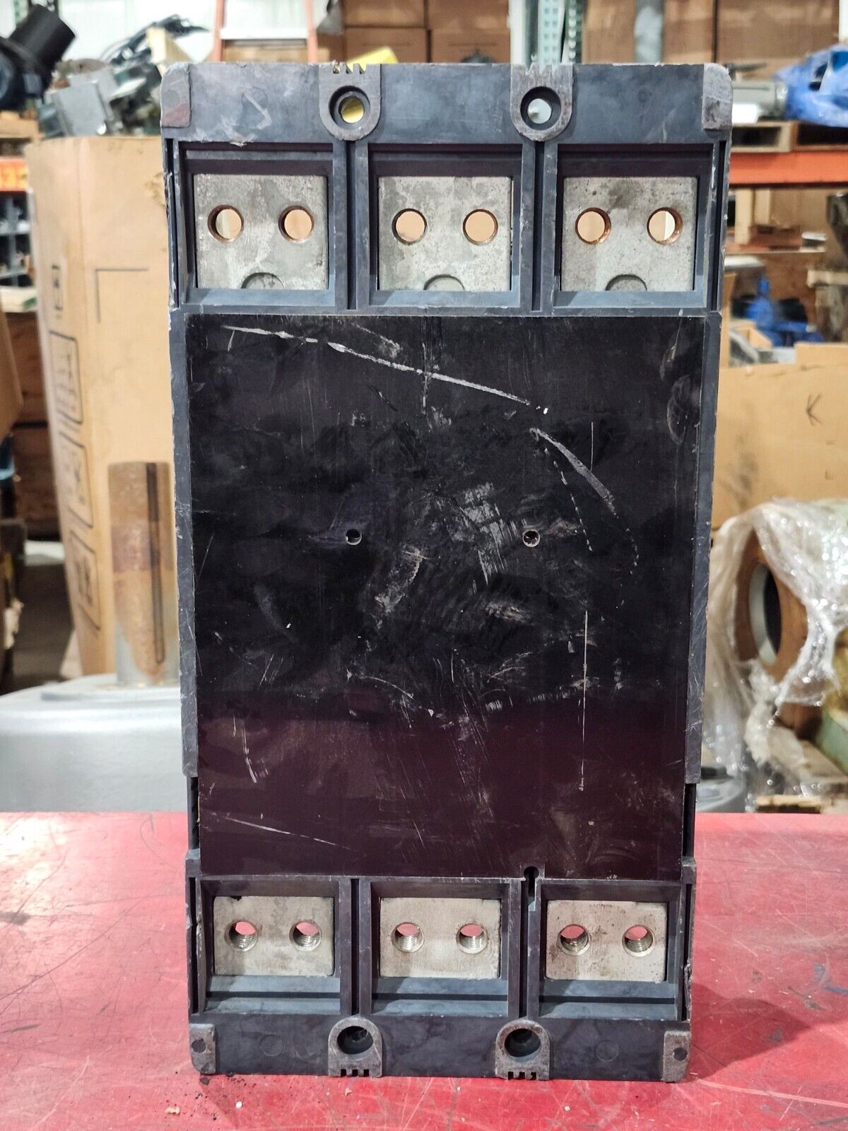 USED CUTLER-HAMMER 3 POLE 800AMP CIRCUIT BREAKER CHND3800T32W