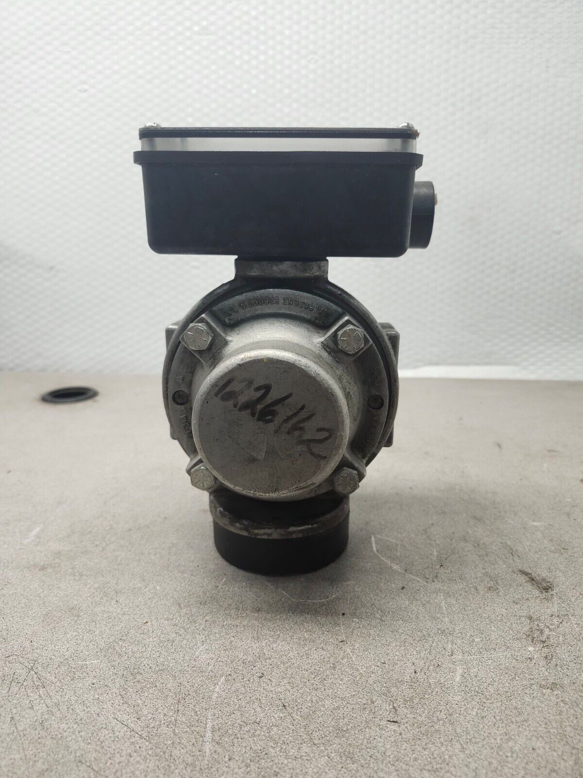 NEW NO BOX UNIVERSAL FLOW MONITORS/ FLOW METER MN-IITG0GM-12-32V1.0-A1XL