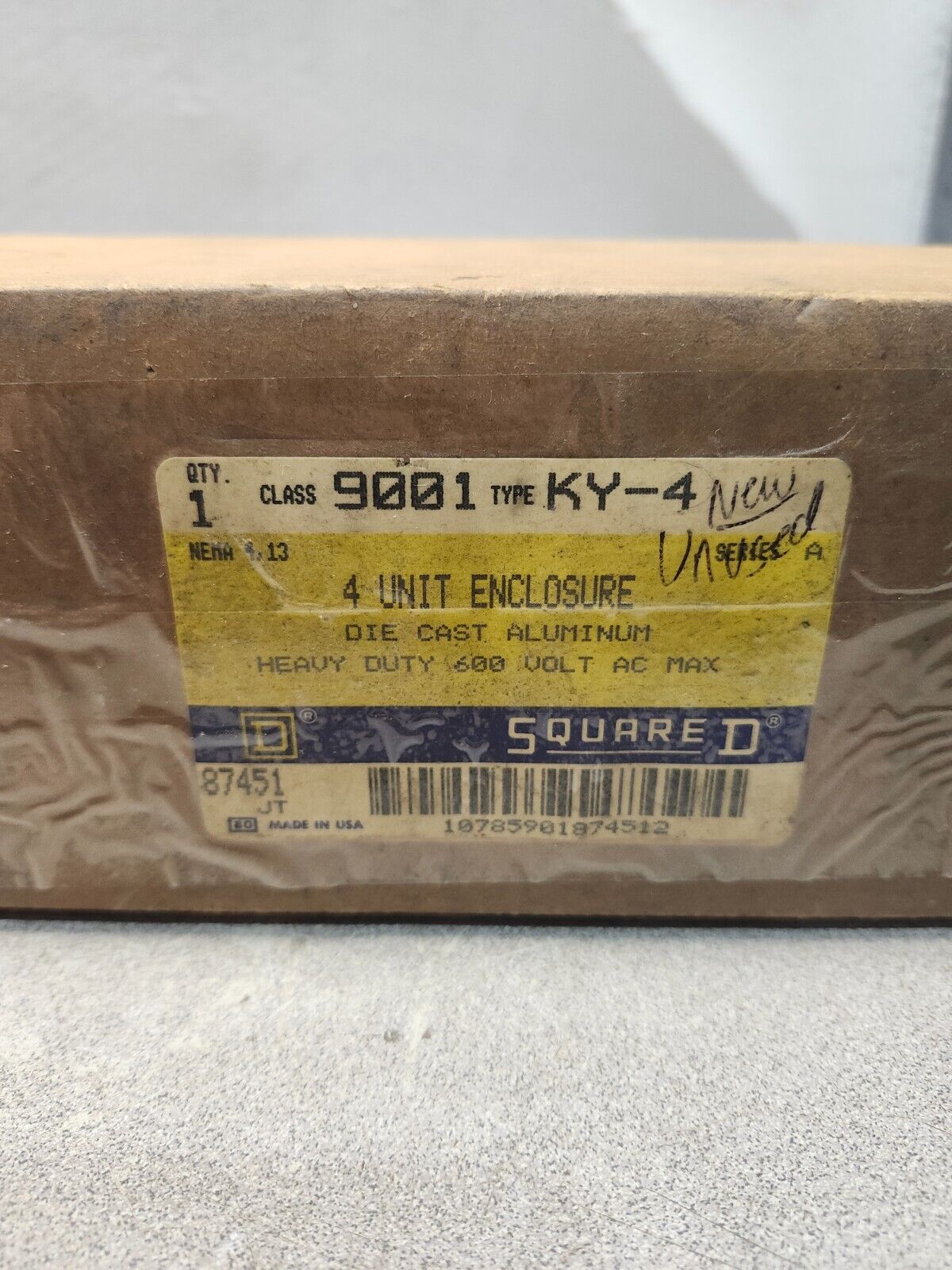 NEW IN BOX SQUARE D 4 UNIT ENCLOSURE CLASS 9001 TYPE KY-4