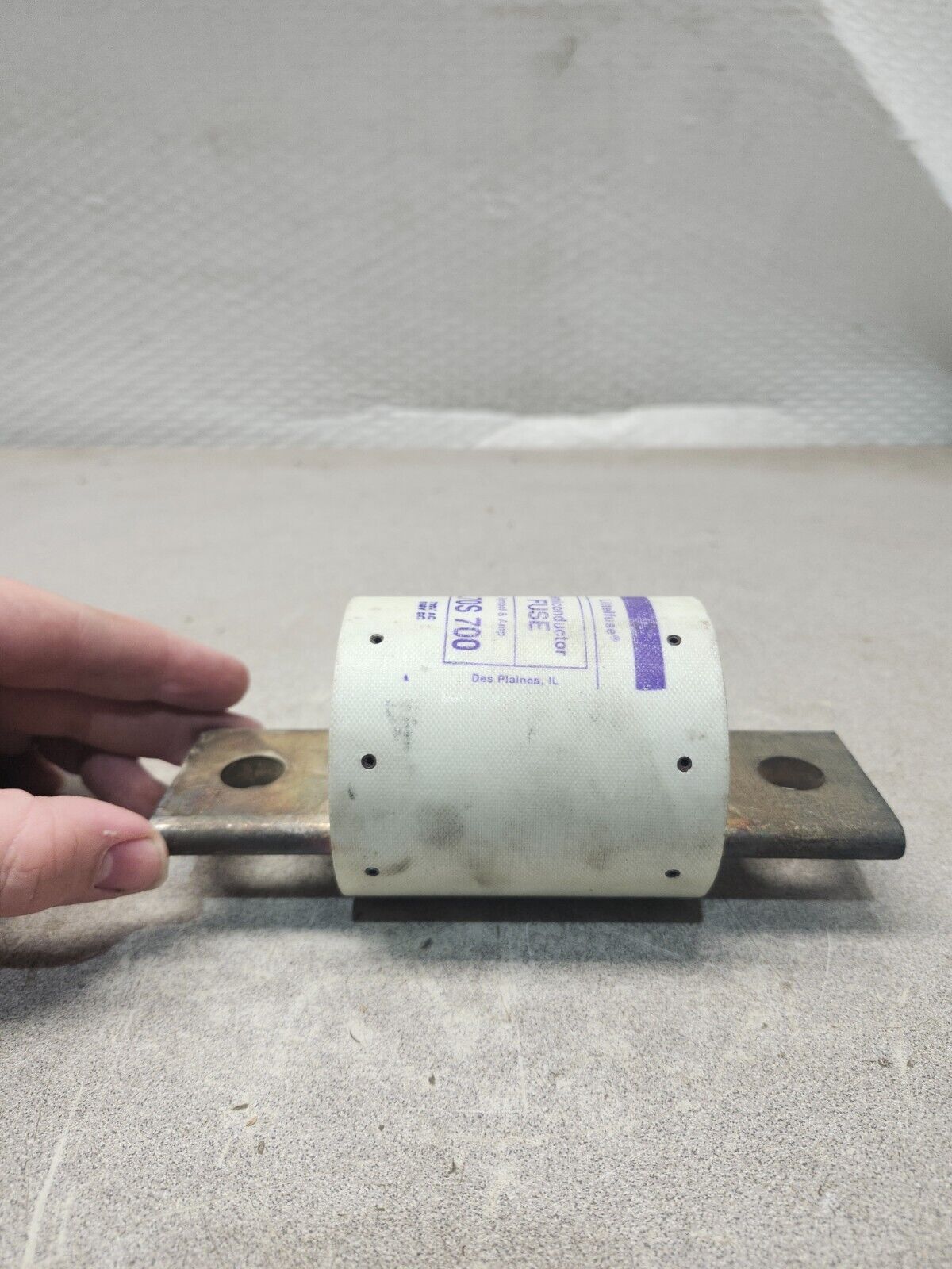 USED LITTELFUSE SEMICONDUCTOR FUSE 700AMPS 700/650V L70S 700