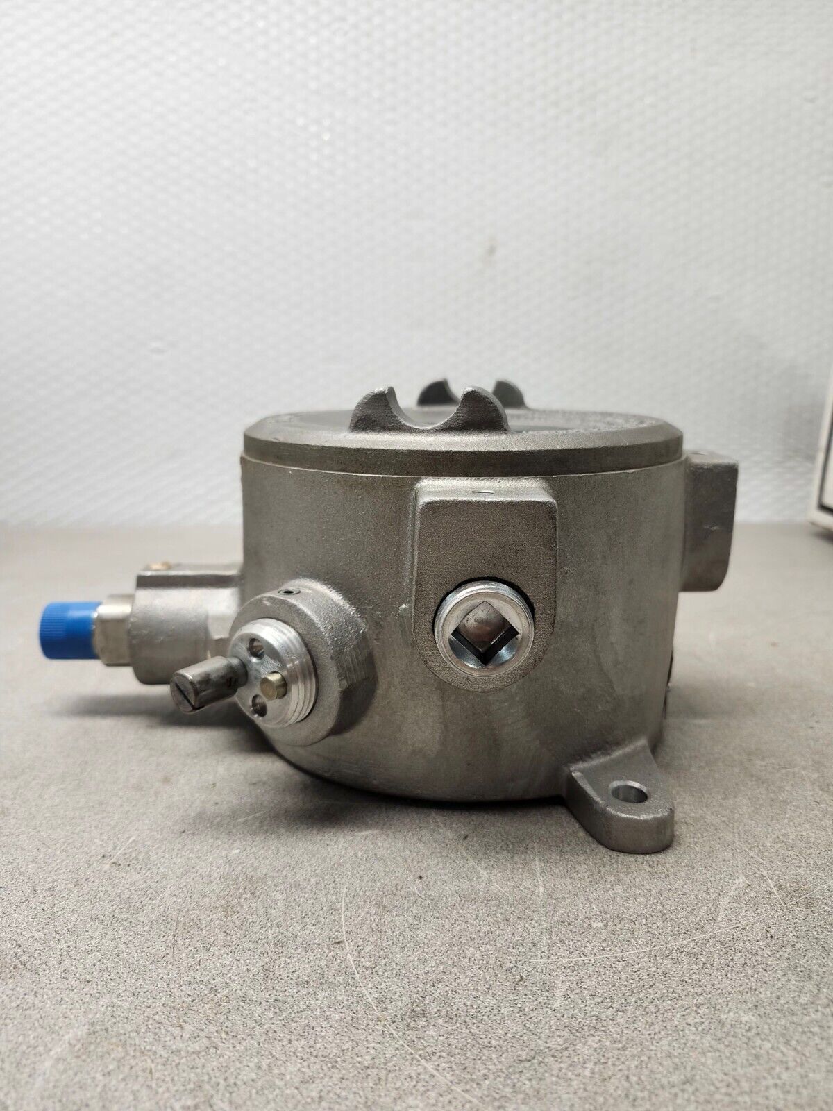 NEW IN BOX MERCOID PRESSURE CONTROL DSH-7221-153