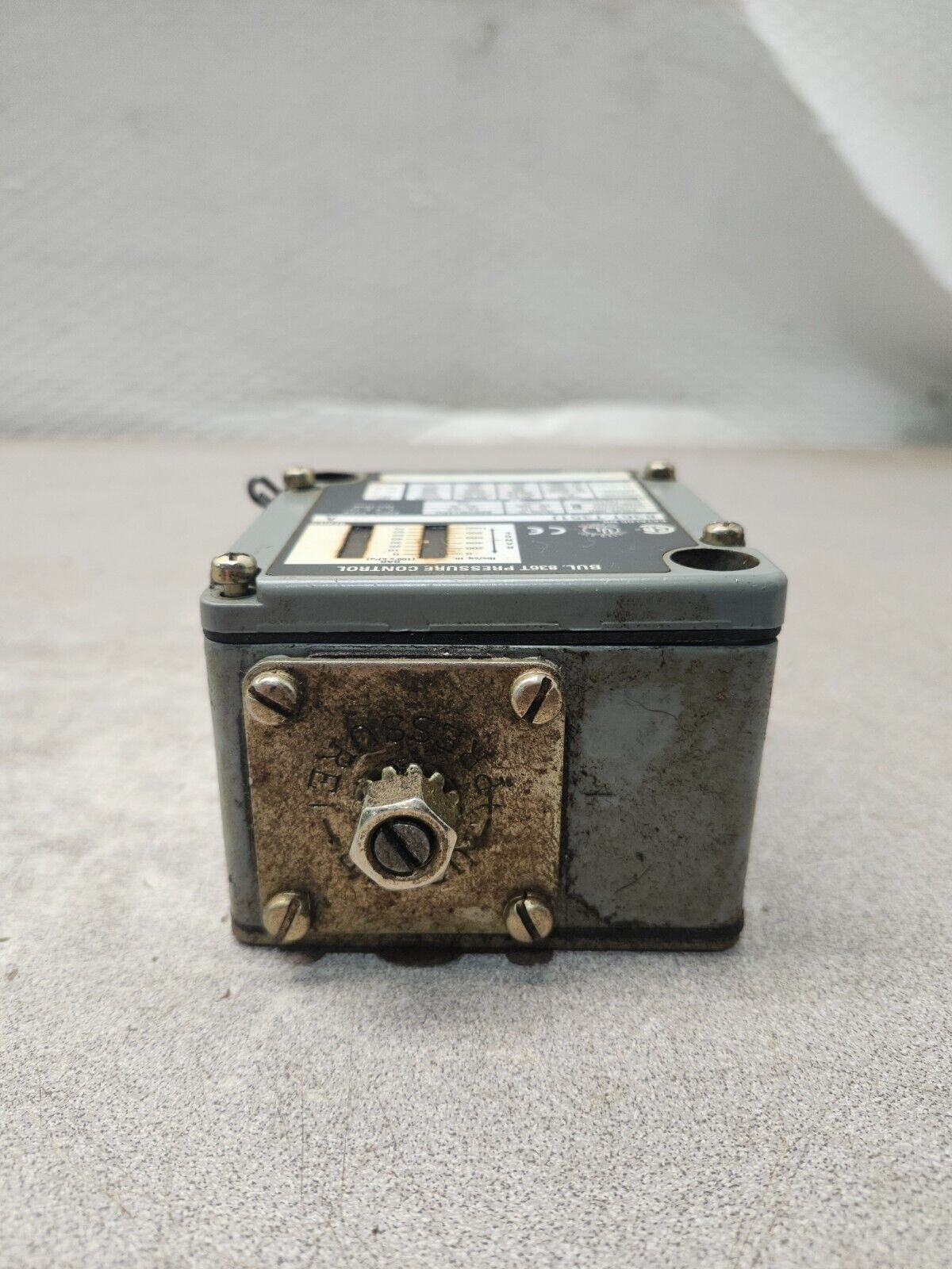 NEW IN BOX ALLEN-BRADLEY SER.A PRESSURE SWITCH 836T-T351J