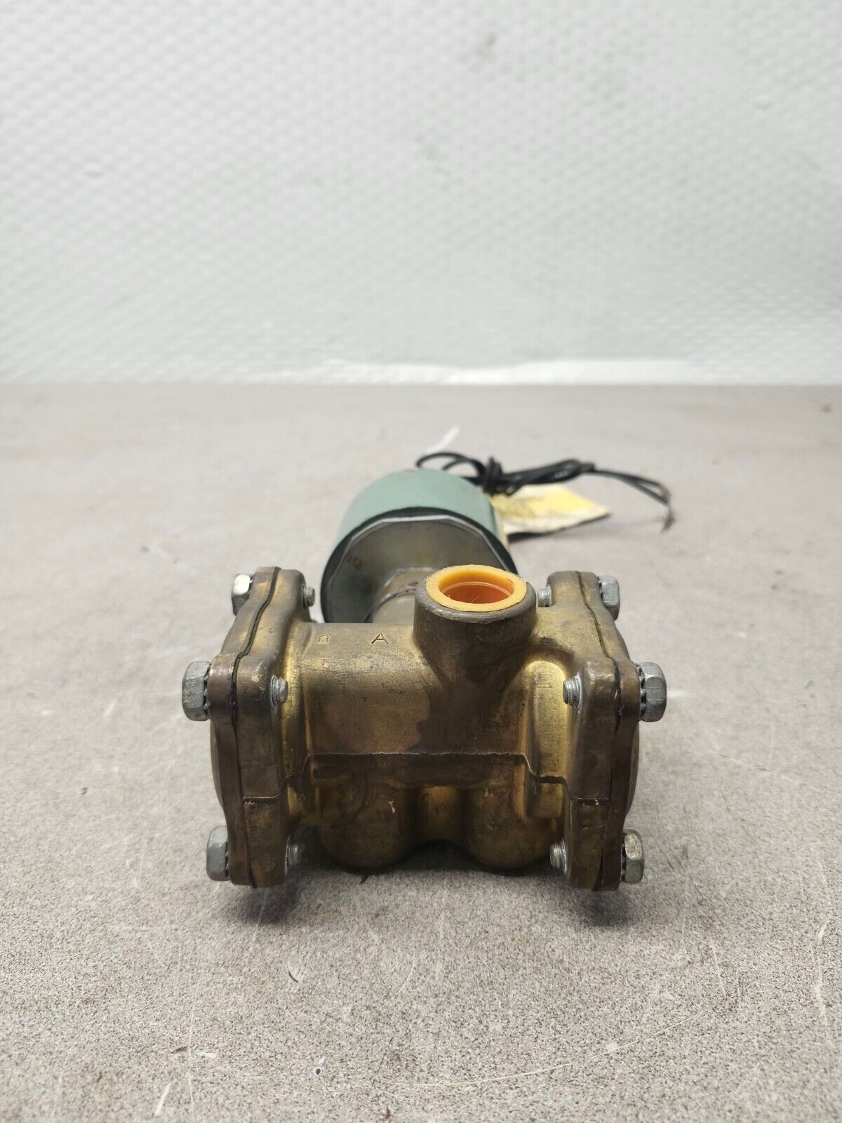 NEW NO BOX Asco Red-hat Solenoid Valve 120v-ac 1/2in 831667