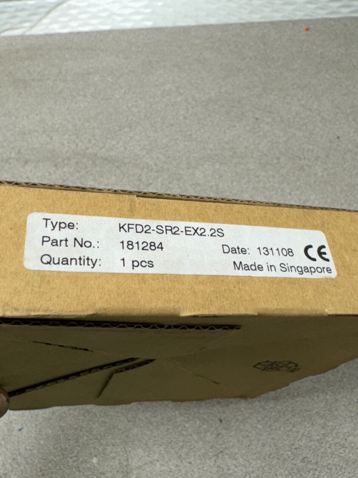 NEW IN BOX PEPPER FUCHS SWITCH AMPLIFIER KFD2-SR2-EX2.2S