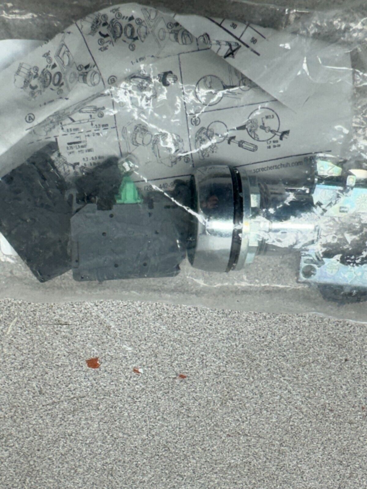 NEW IN PACKAGE SPRECHER SCHUH PUSH BUTTON SWITCH D7M-LF3MN5GX10