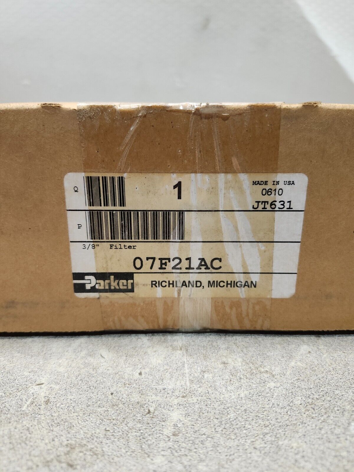 NEW IN BOX PARKER PNEUMATIC FILTER 3/8" 07F21AC