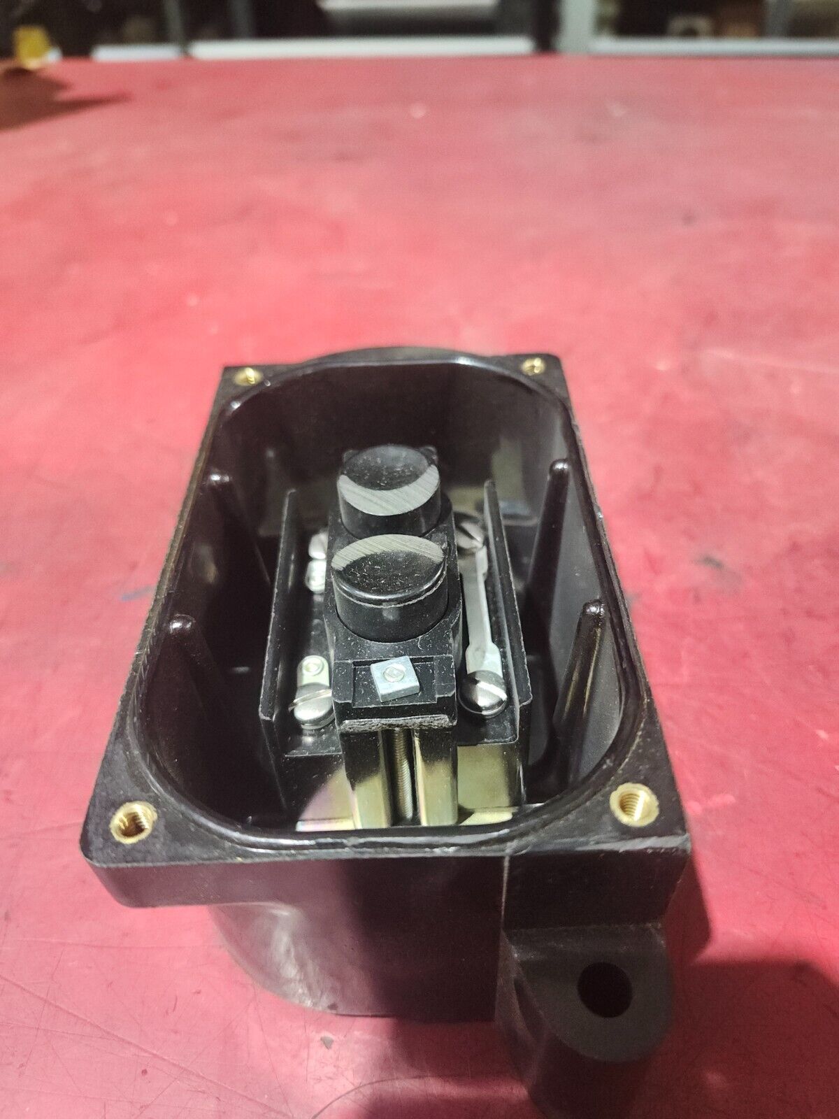 NEW IN BOX SIEMENS PUSH BUTTON 10250H2741A