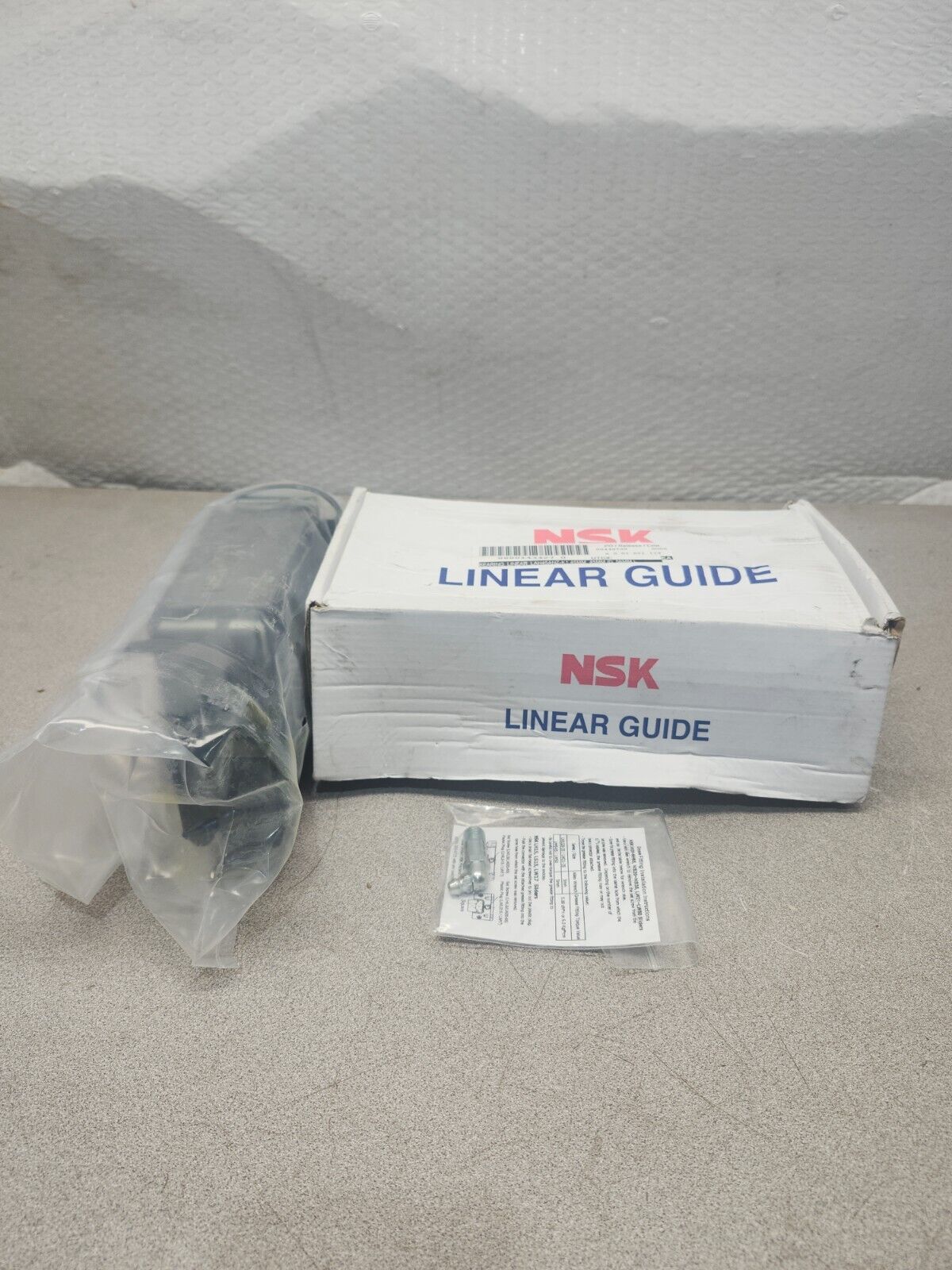 NEW IN BOX NSK BEARING LINEAR 45MM,45MM,56MM LAH45ANZ-K1