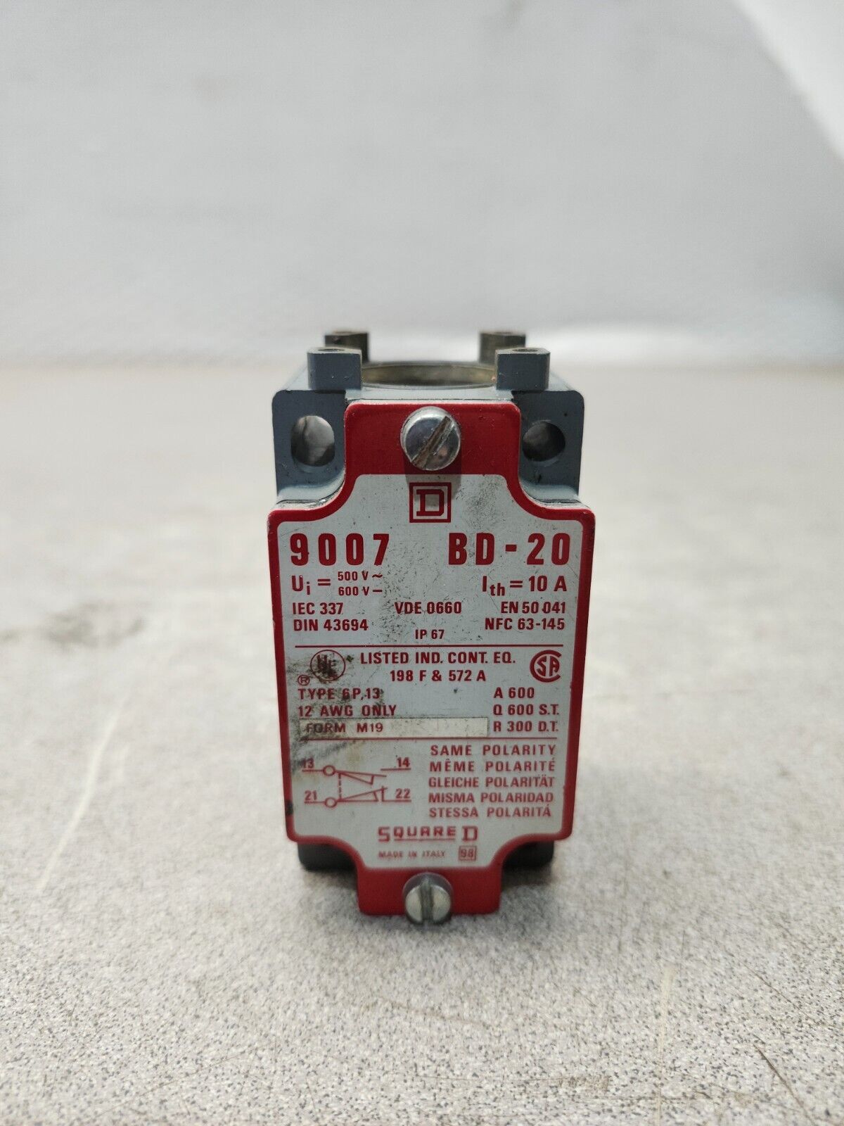 USED SQUARE D LIMIT SWITCH 9007 BD-20
