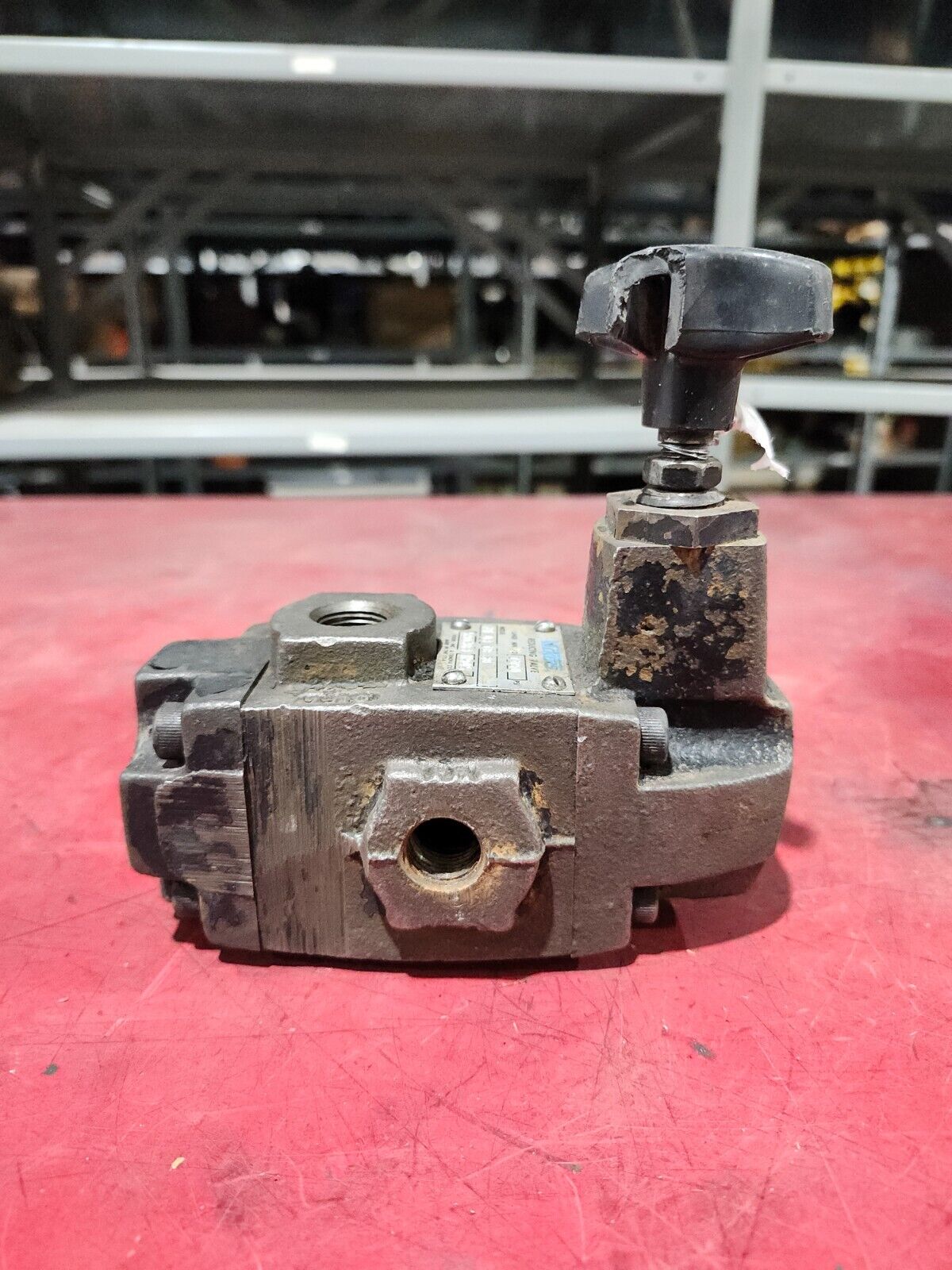 USED Vickers Reducing Valve 1000psi XT 03 1B 30