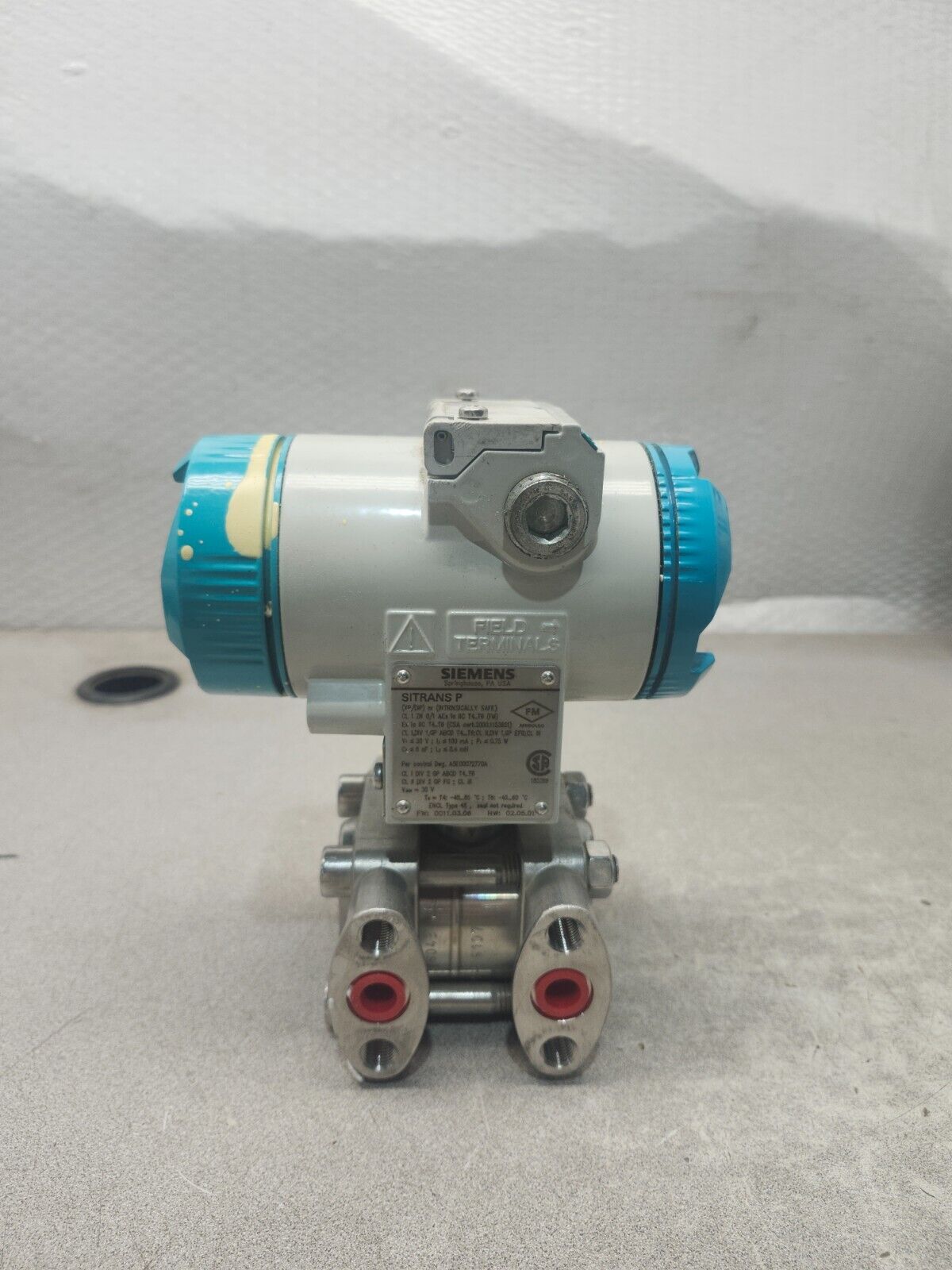 NEW IN BOX SIEMENS SITRANS P Differential Pressure 7MF4433-1BA22-1NC6-Z