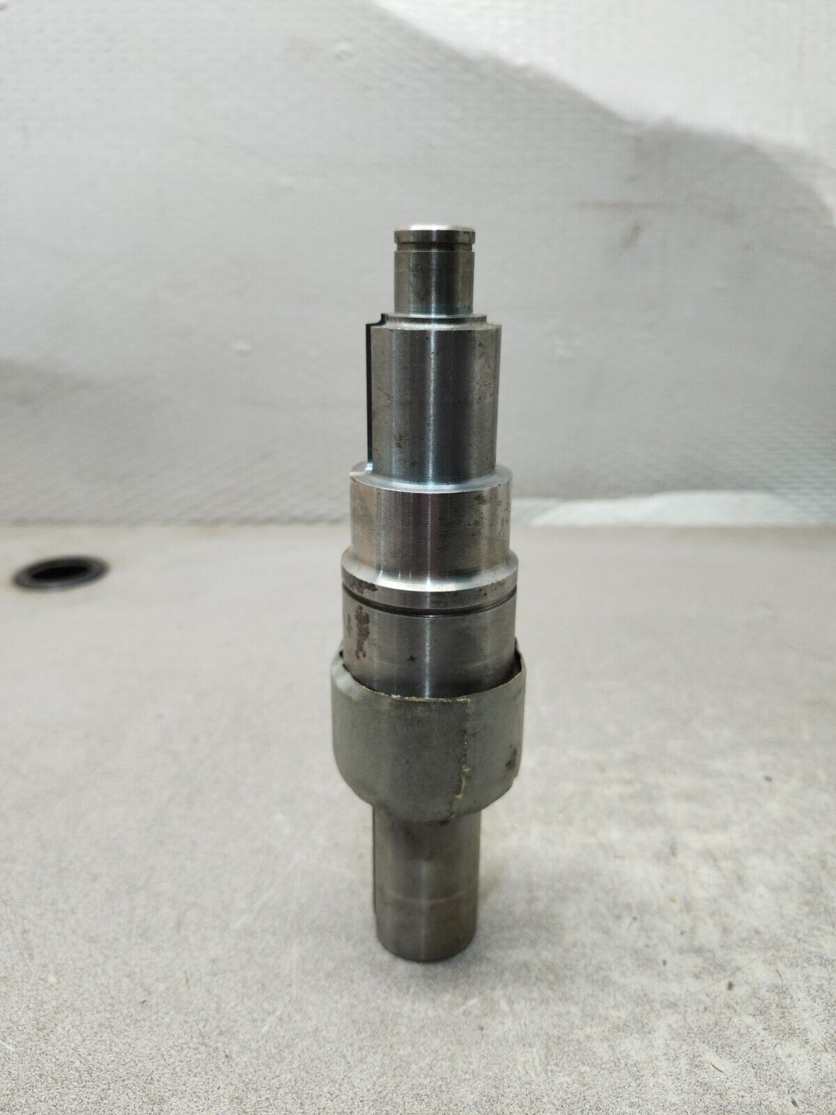 NEW IN BOX FALK HS SHAFT 215886