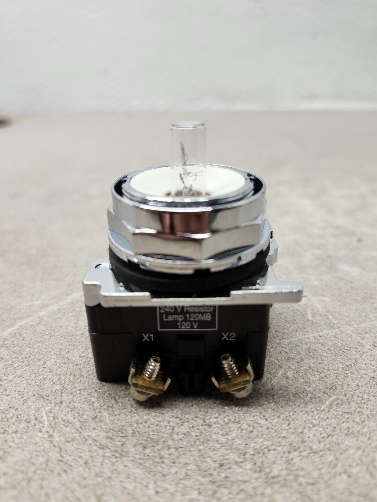 NEW WITH BOX Cutler Hammer Light Resistor 240V AC/DC 10250T202N