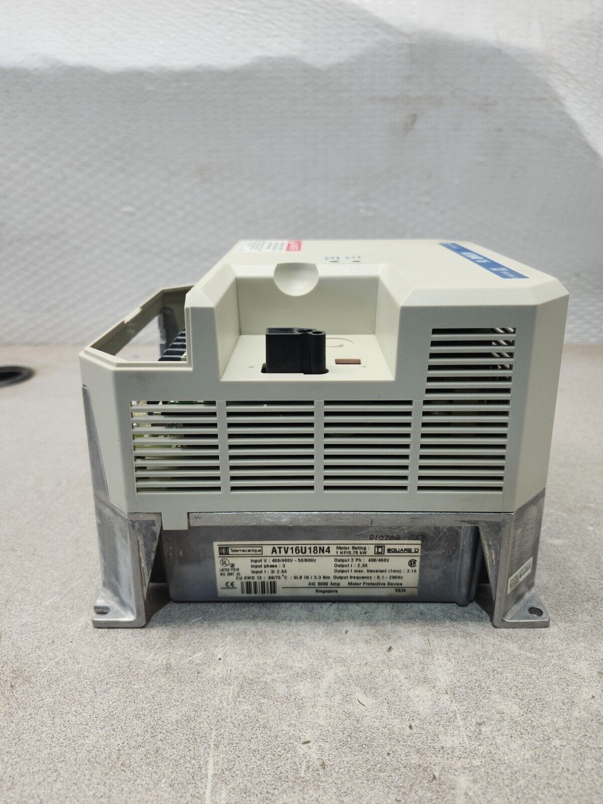 USED Square D Telemecanique 460V/60HZ 3PH ATV16U18N4