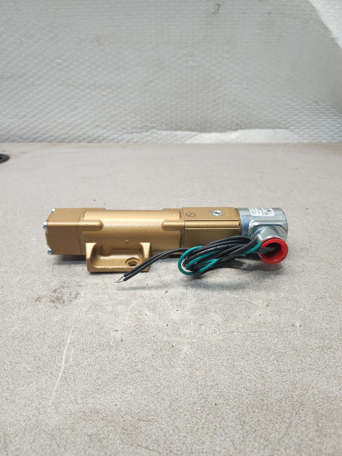 NEW IN BOX VERSA Valve, Selector, Brass, 120V60Hz VSG-8532-A120