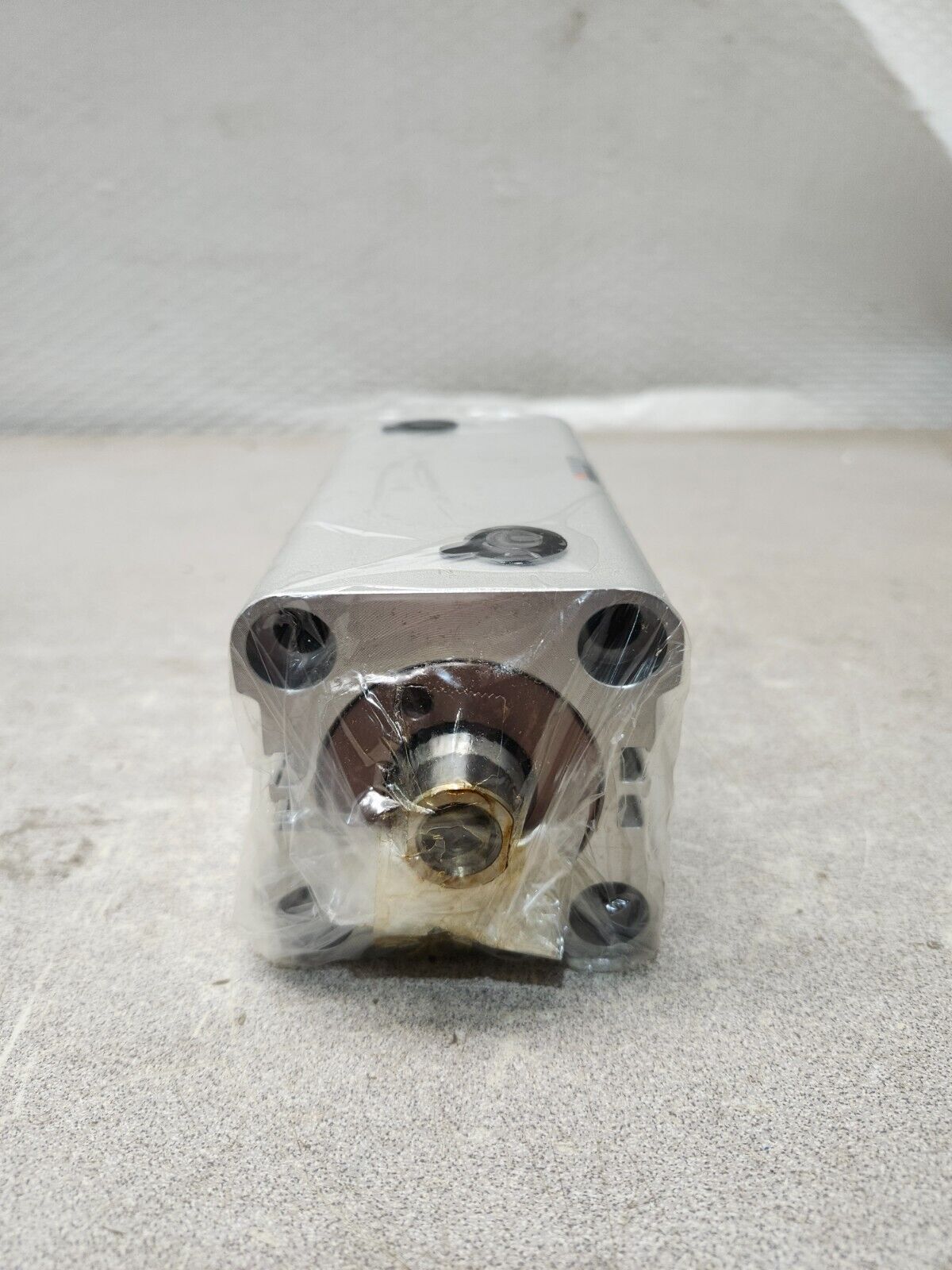 NEW IN BOX SMC CYL HYDRAULIC NPT W/UNF ROD TH CHDKDB40-100-Y59B-X675