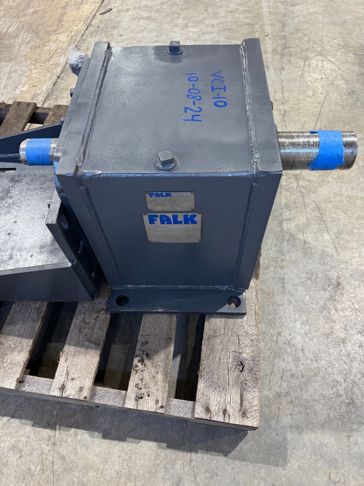 USED FALK ENCLOSED GEAR DRIVE SPEED REDUCER 6.155 RATIO 602-1070FZ 2A-6.155