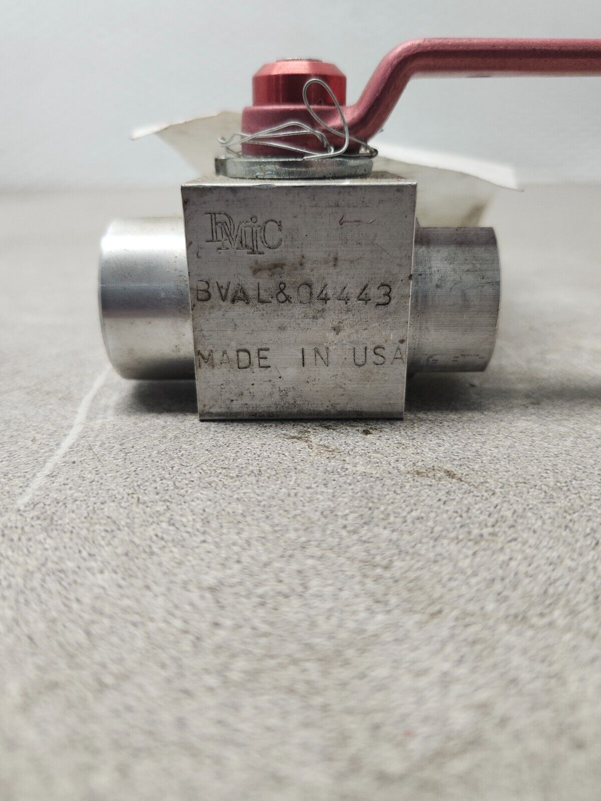 NEW NO BOX DMIC BALL VALVE 1'' 400PSI BVAL&04443