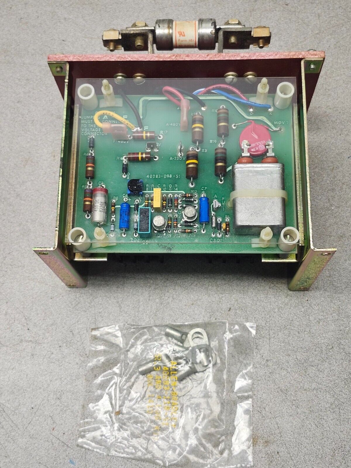 NEW SURPLUS ALLEN-BRADLEY MOTOR WINDING HEATER 1410-E01 SERIES A