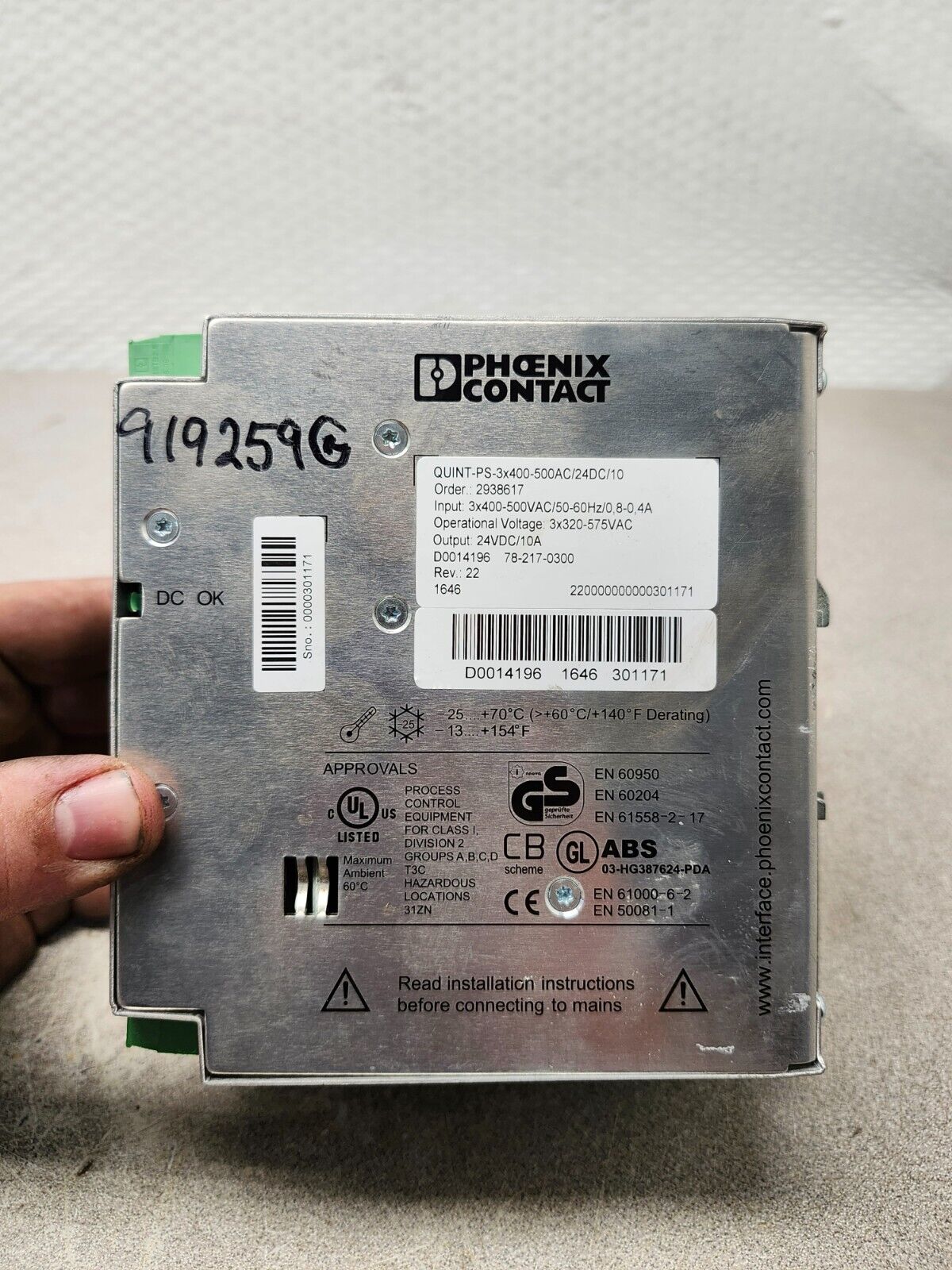 NEW NO BOX PHAENIX CONTACT switch power supply QUINT-PS-3X400-500AC/24DC/10