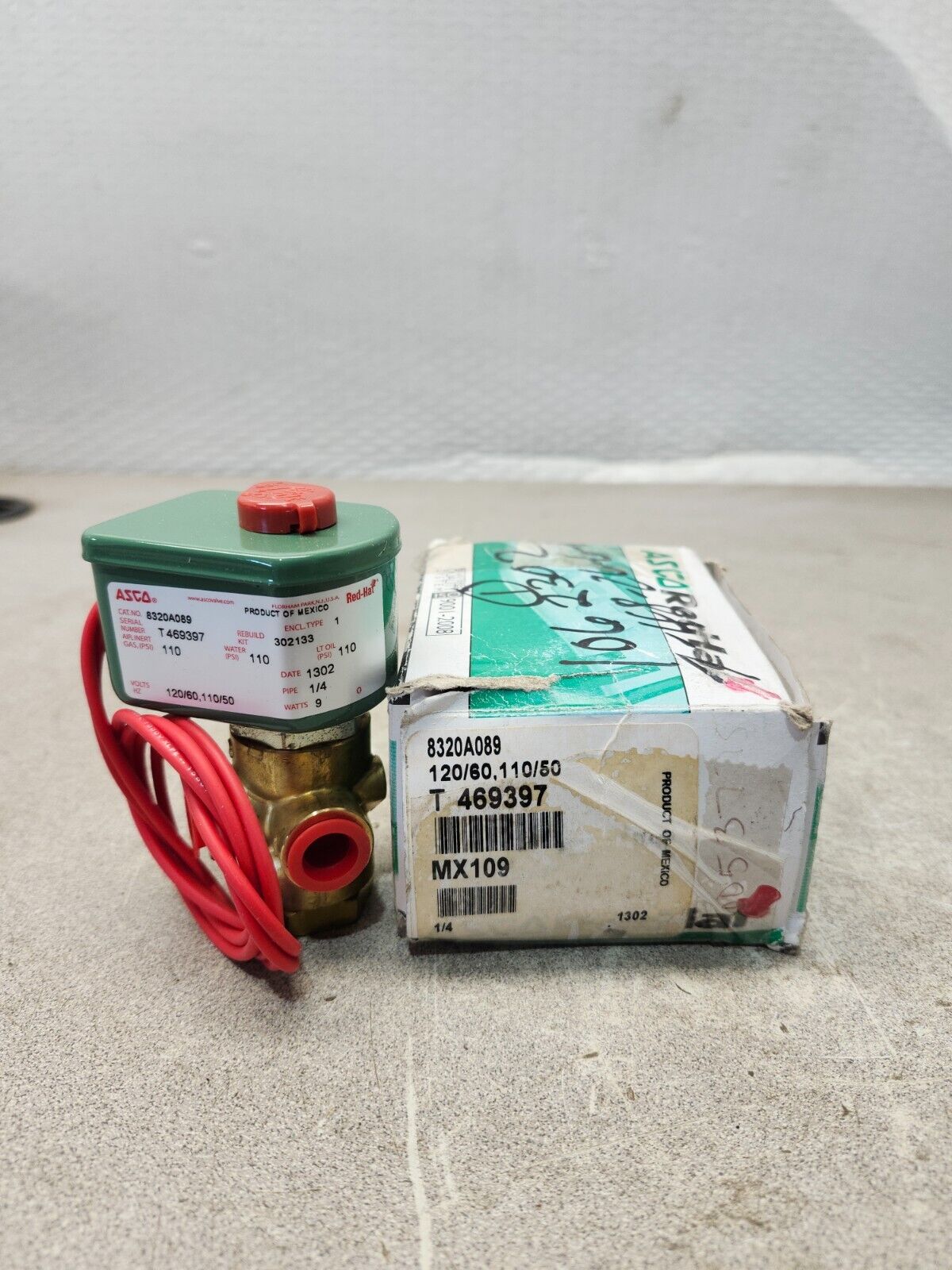 NEW IN BOX ASCO Solenoid Valve 120v-ac 1/4'' 8320A089